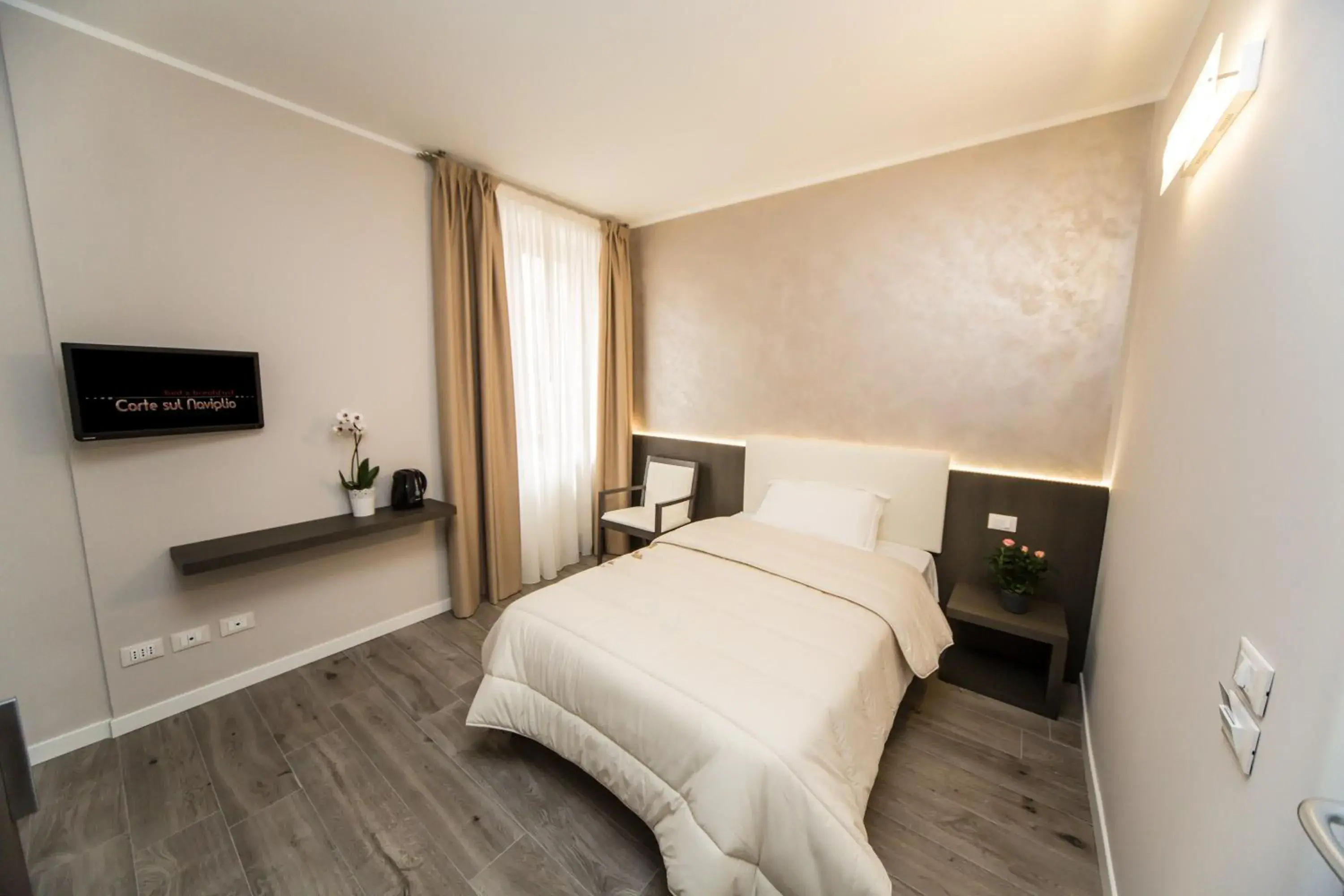 Photo of the whole room, Bed in B&B Corte sul Naviglio
