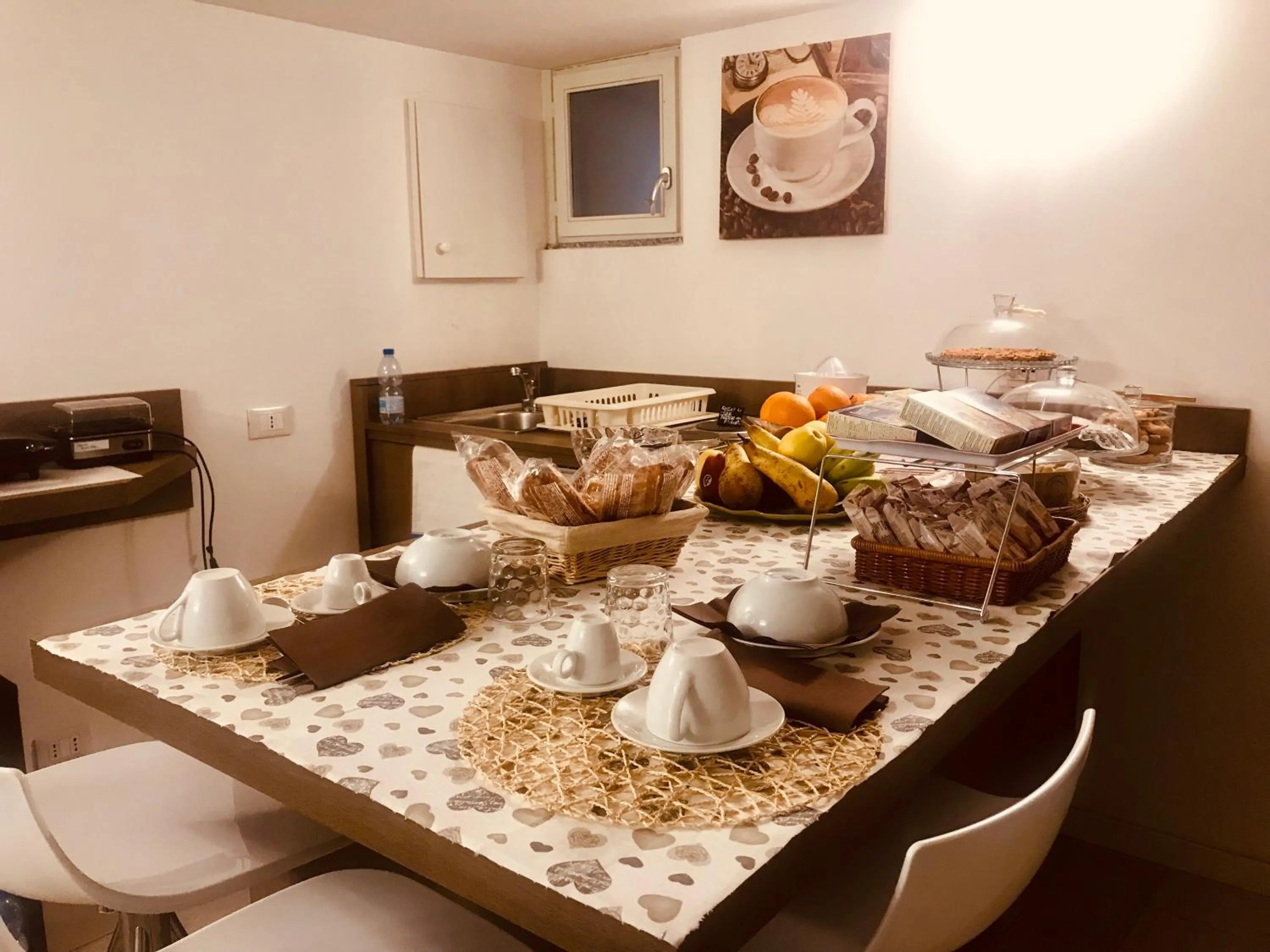 Drinks in B&B Corte sul Naviglio CIN I T 0 1 5 0 7 0 C 1 3 X U I L Q C V