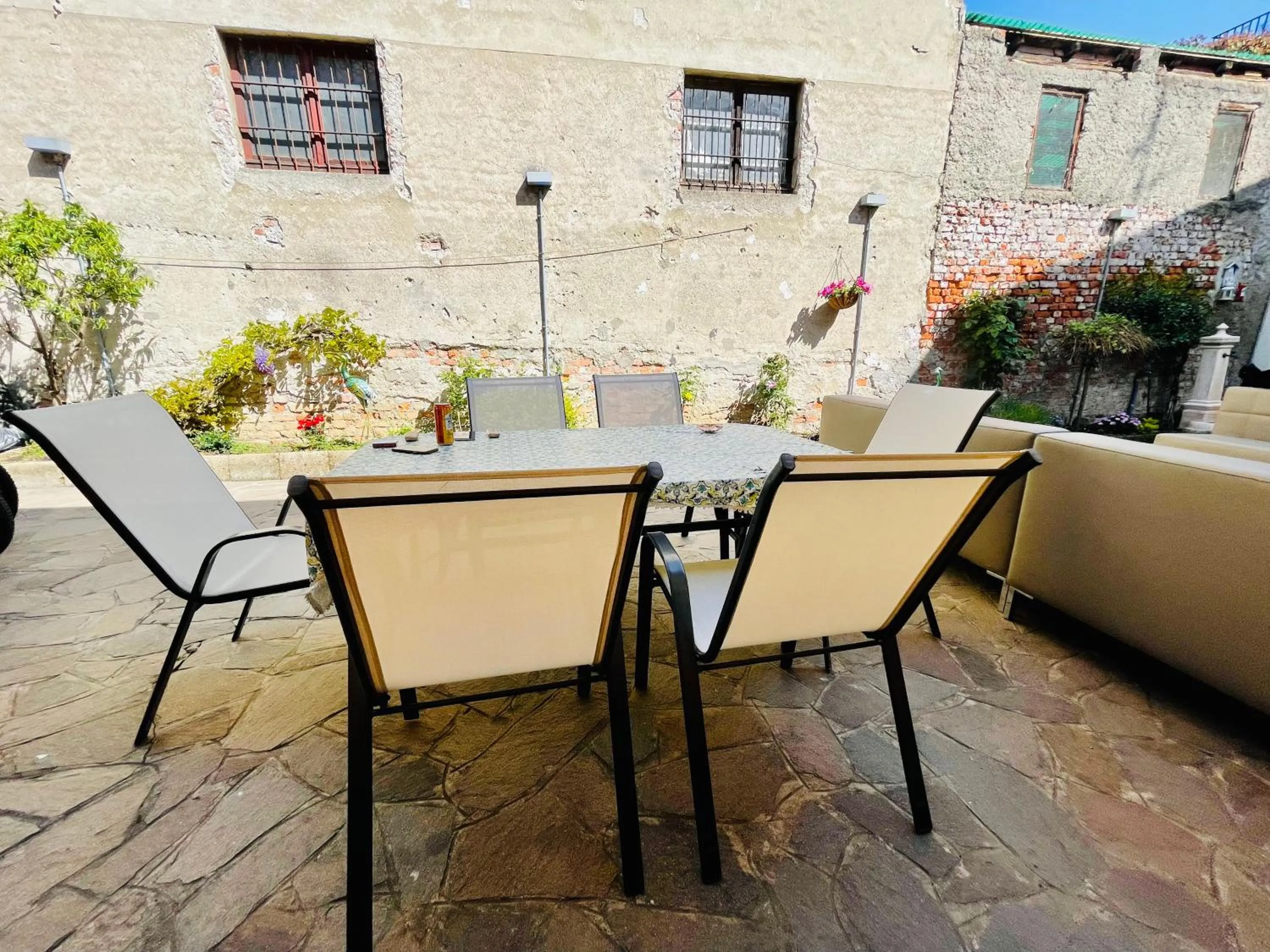 B&B Corte sul Naviglio CIN I T 0 1 5 0 7 0 C 1 3 X U I L Q C V