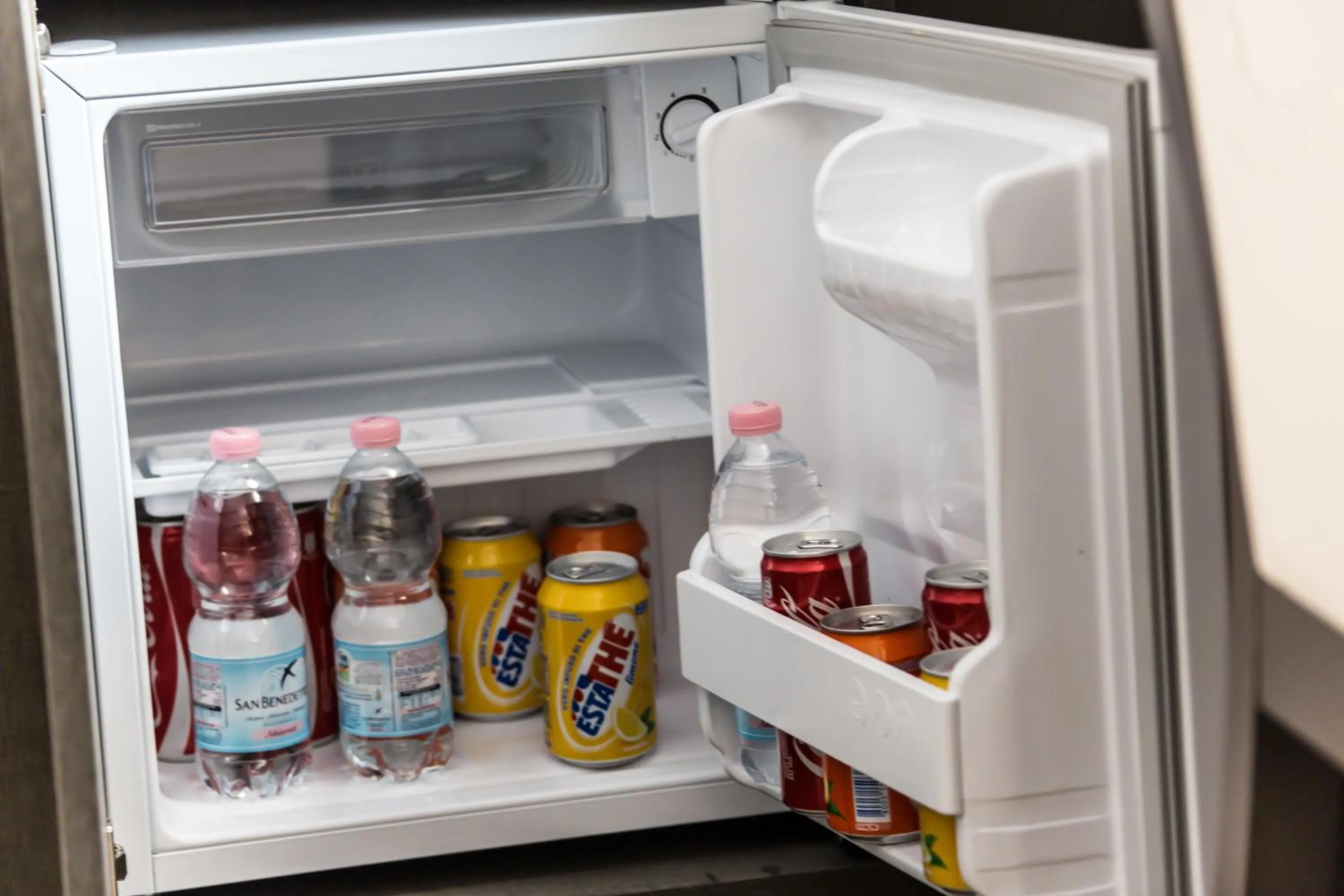 Non alcoholic drinks in B&B Corte sul Naviglio CIN I T 0 1 5 0 7 0 C 1 3 X U I L Q C V