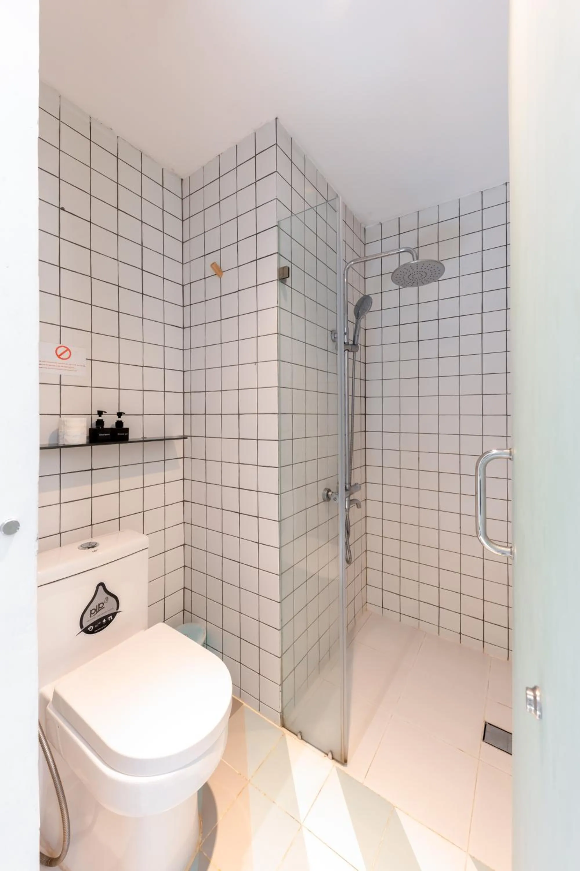 Shower in D'Mai Xanh Boutique Hotel Da Lat