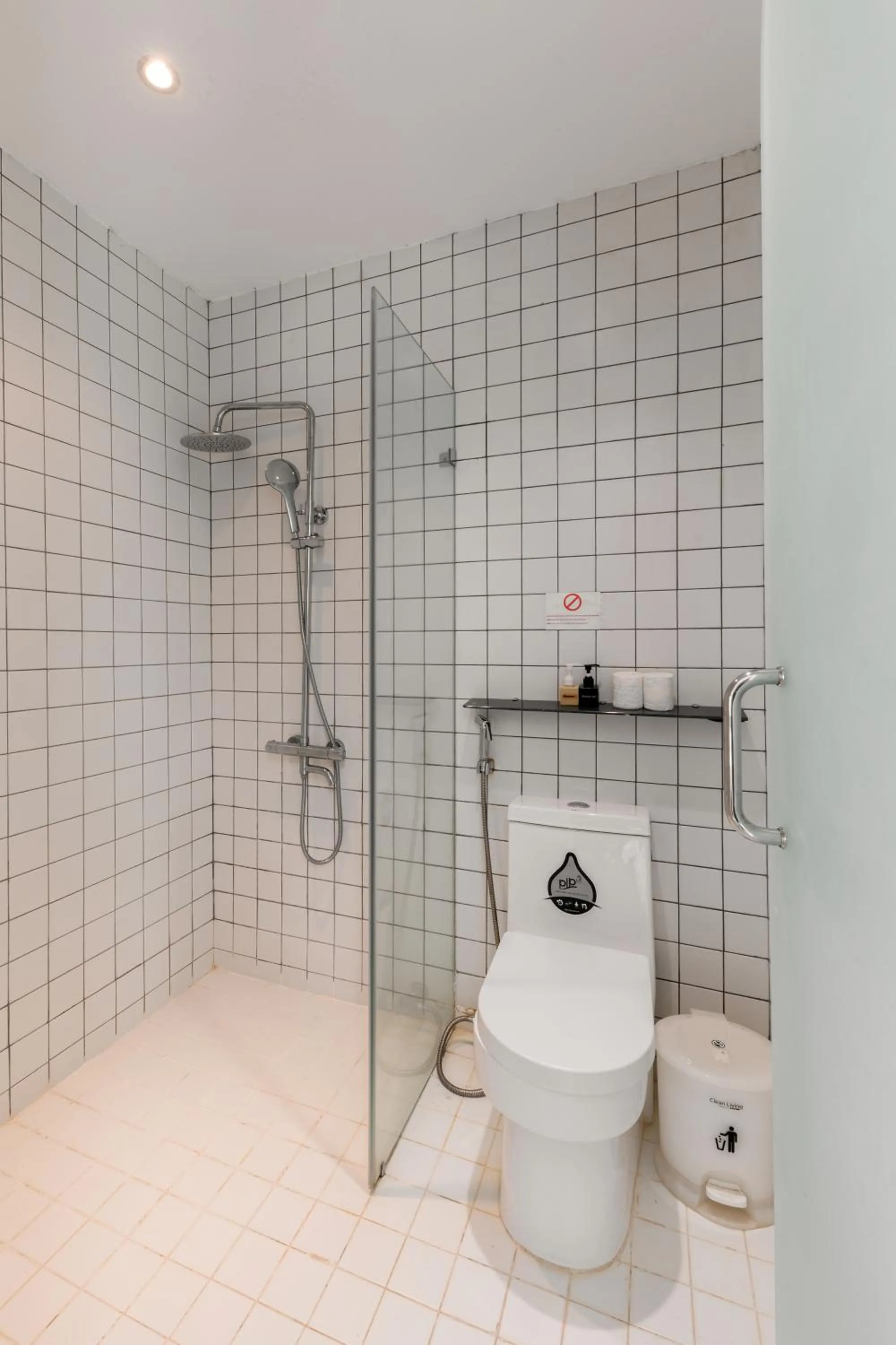 Shower in D'Mai Xanh Boutique Hotel Da Lat