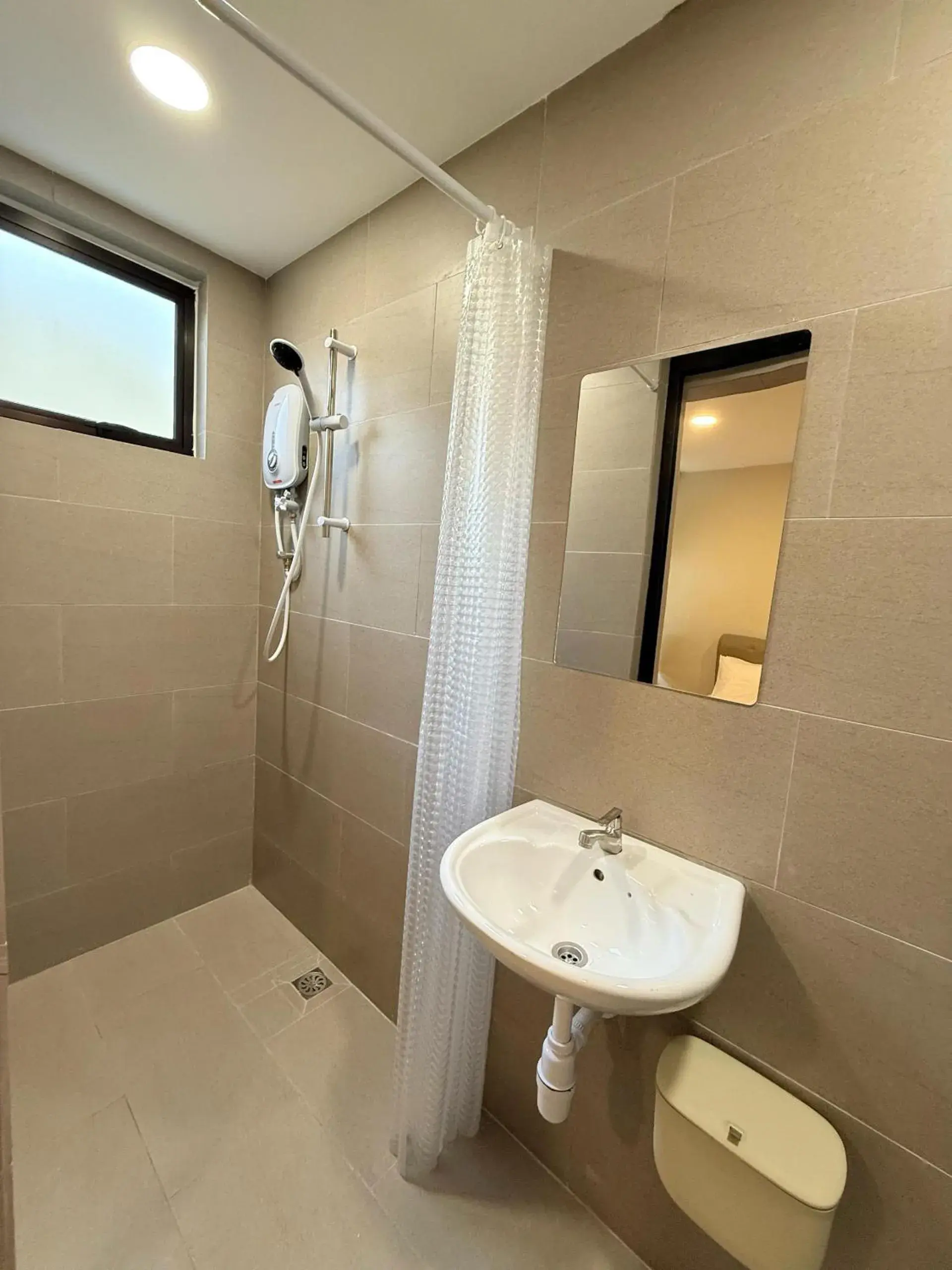 Twin Room with Private Bathroom in TwinTree Kelawai Twin Room with Private Bathroom in TwinTree Kelawai