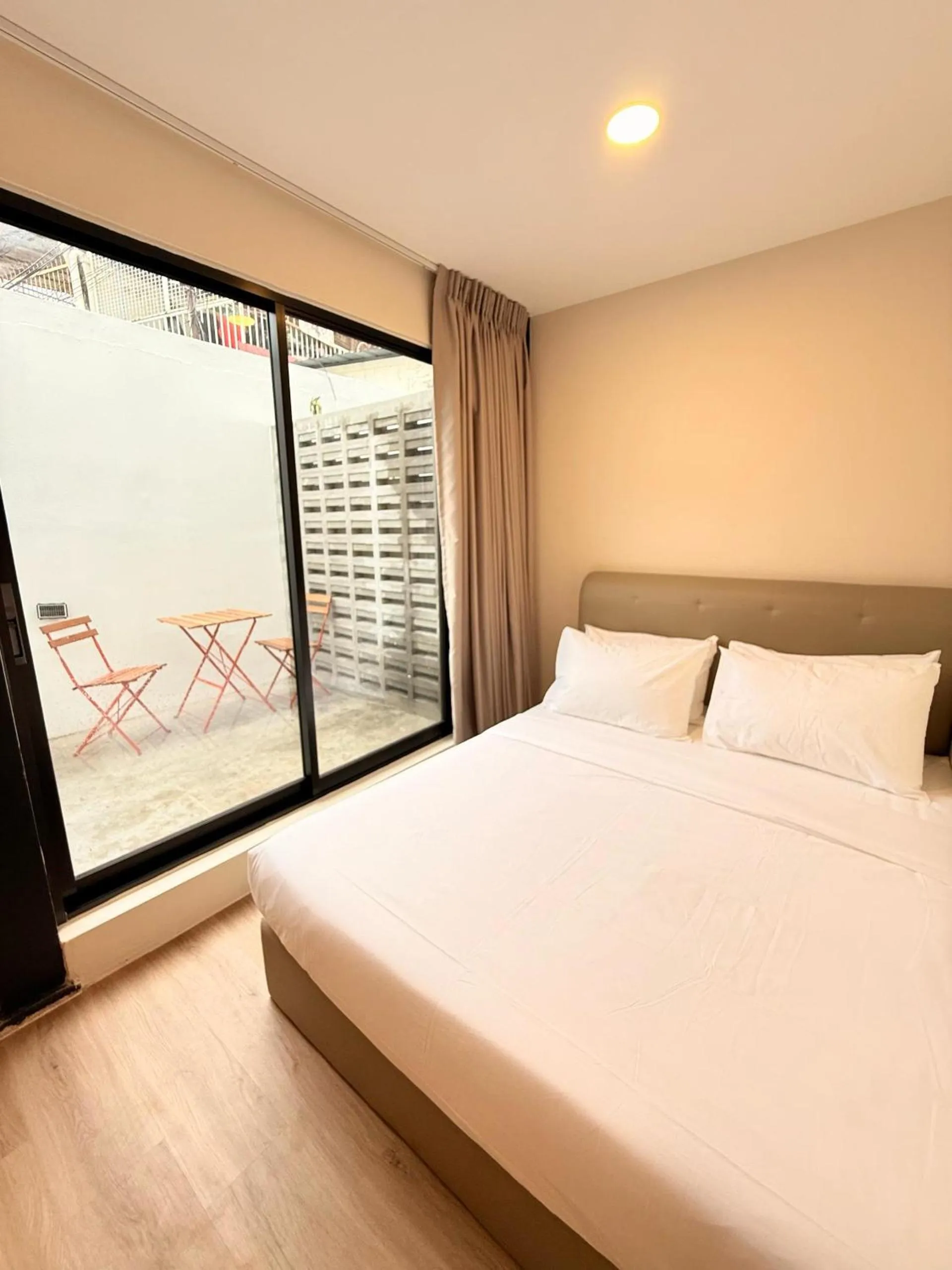 Patio, Bed in TwinTree Kelawai