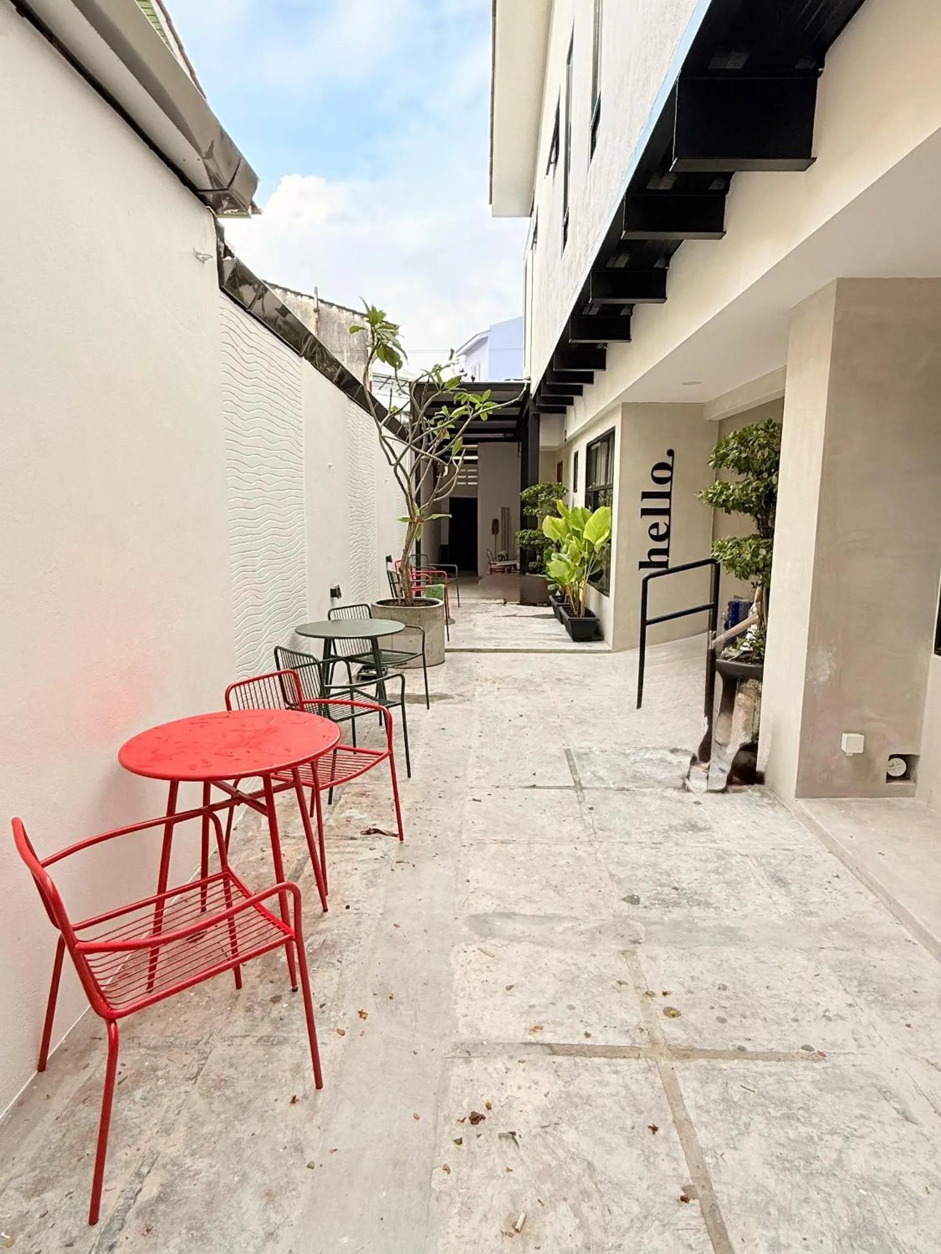 Seating area in TwinTree Kelawai