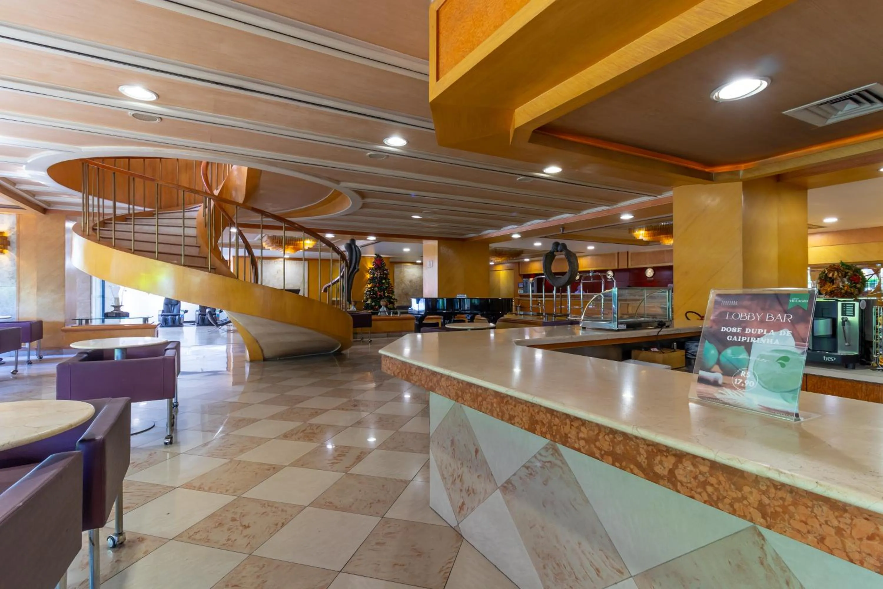 Lounge or bar in Gran Villagio Hotel SP by Castelo Itaipava