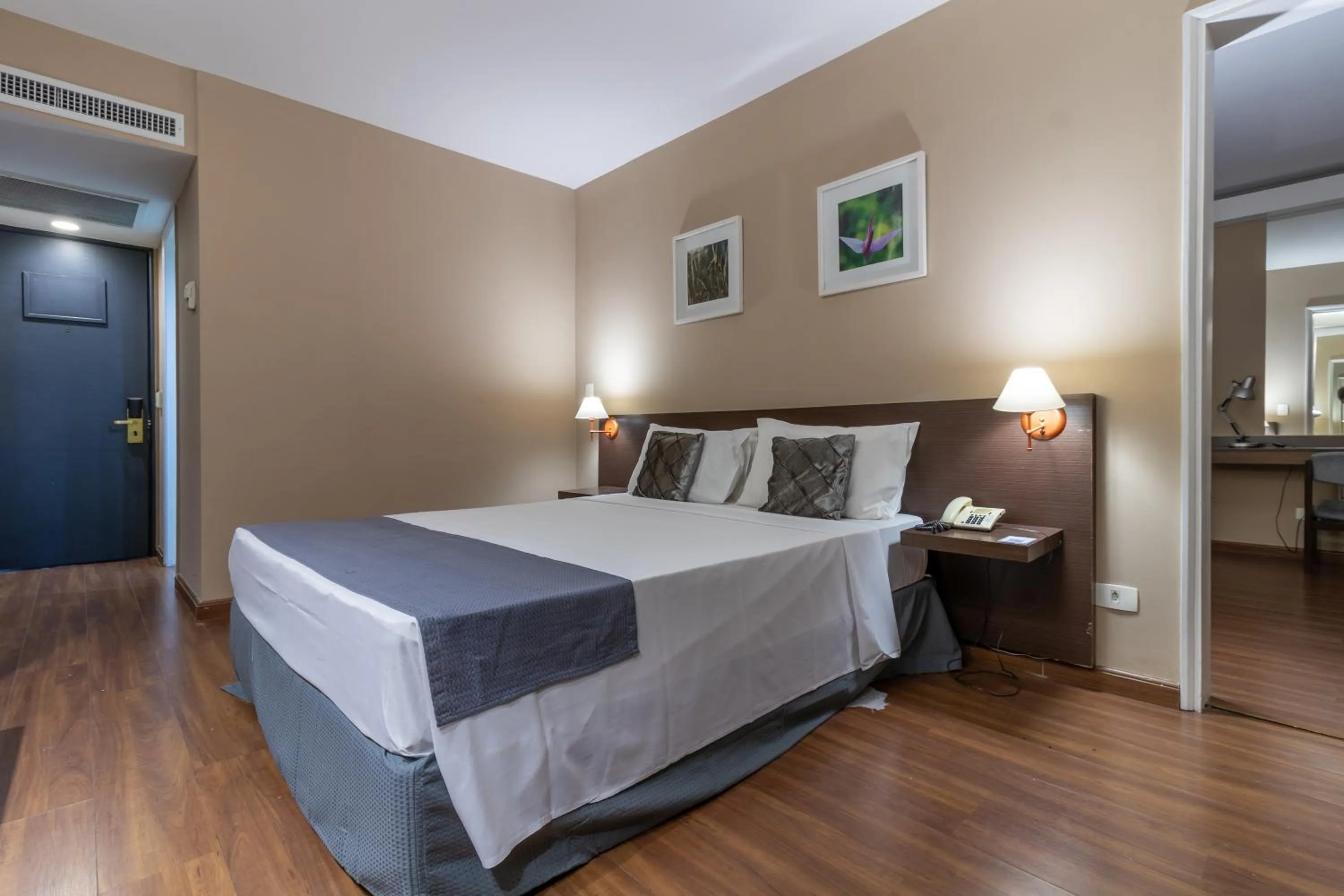 Bed in Gran Villagio Hotel SP by Castelo Itaipava