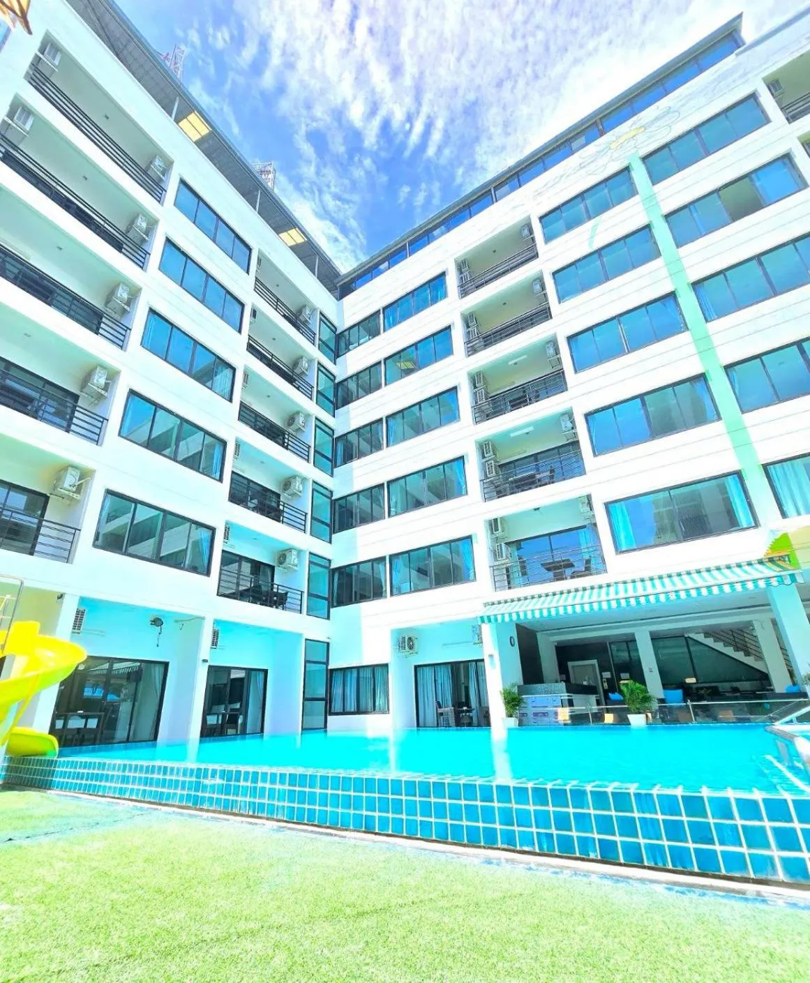 Property building in The Regizt Jomtien Pattaya
