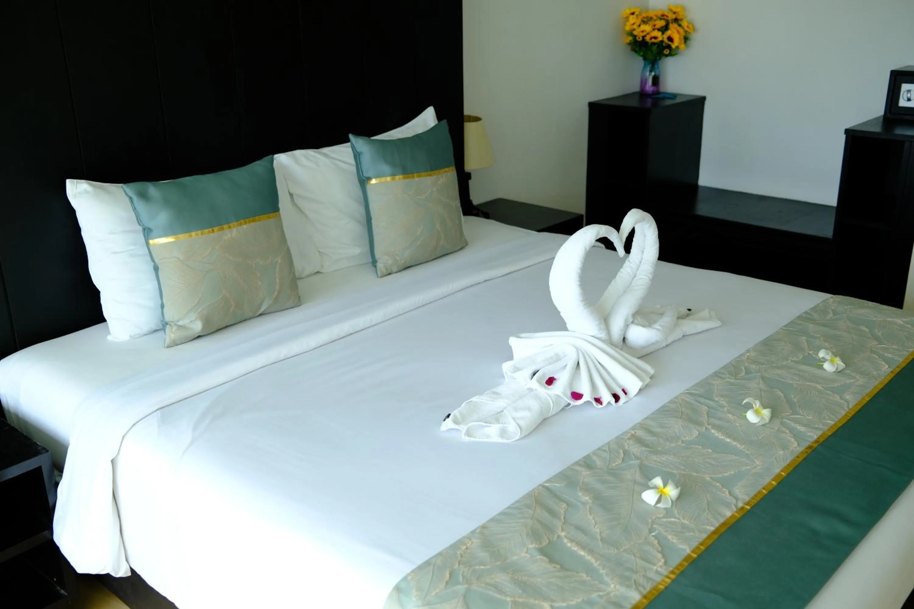 Bedroom, Bed in The Regizt Jomtien Pattaya