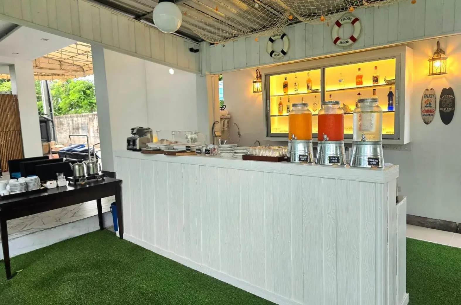 Lounge or bar in The Regizt Jomtien Pattaya Lounge or bar in The Regizt Jomtien Pattaya