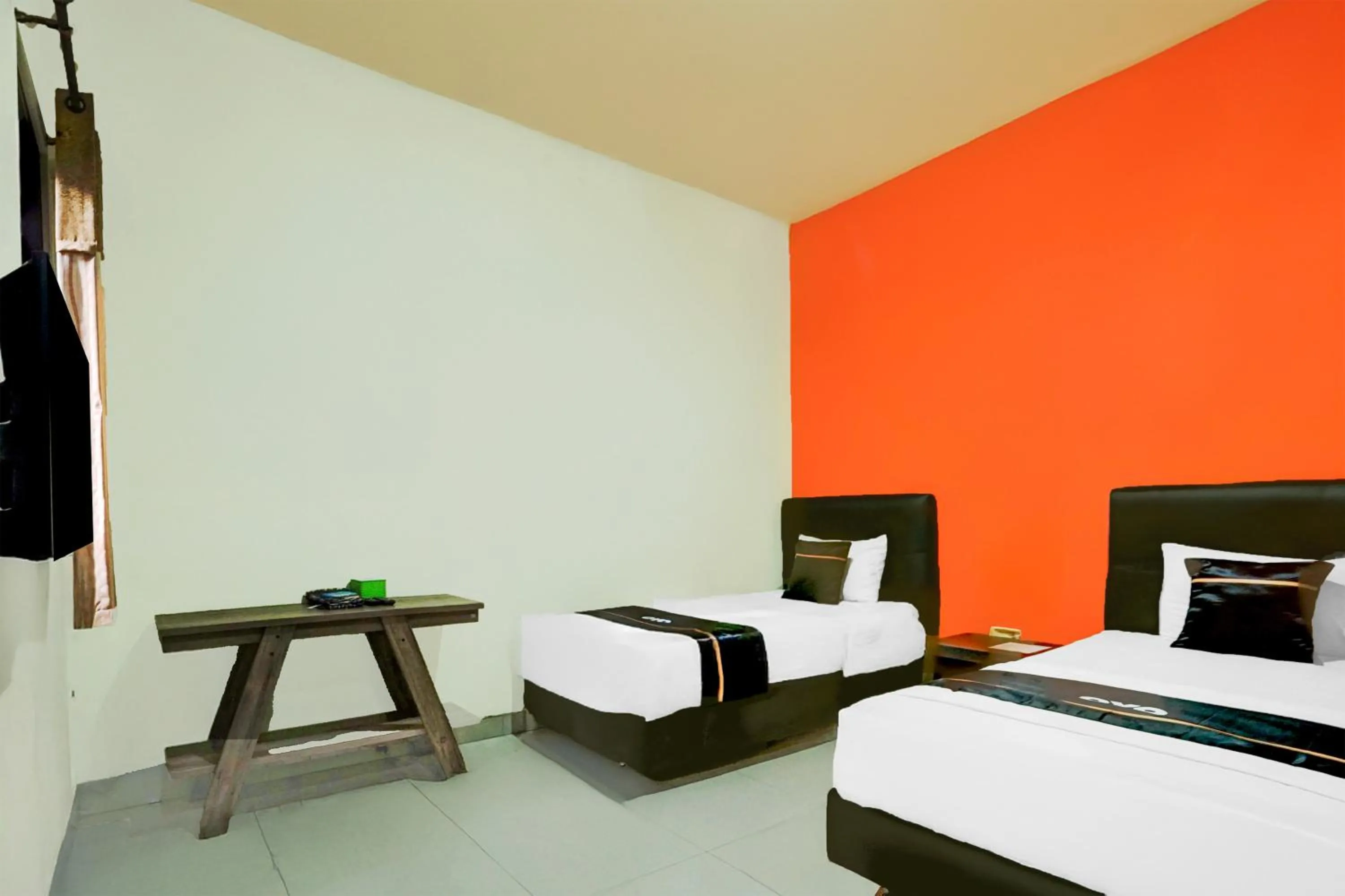 Bedroom, Bed in Hotel O 76 Gayungsari