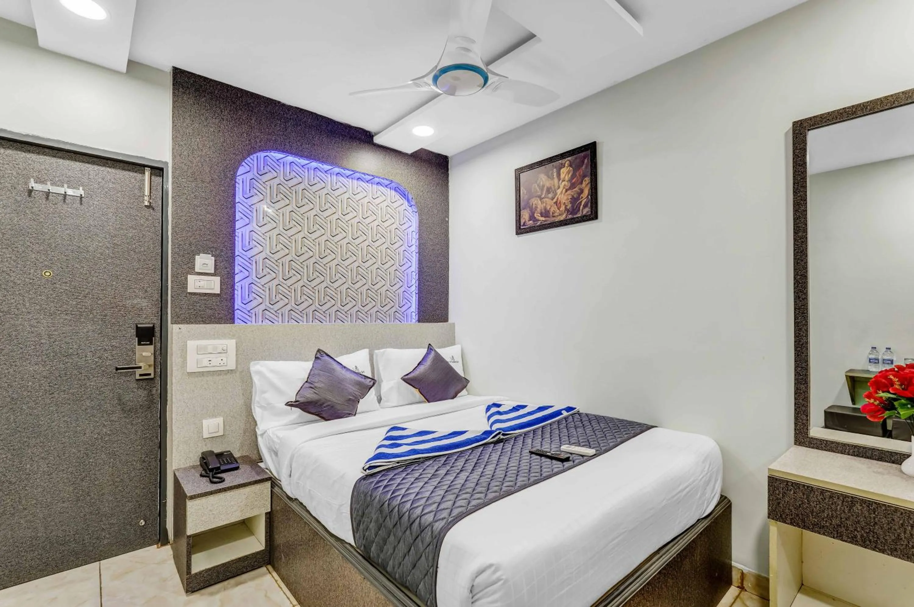 Bedroom, Bed in The K11 Golden Gate