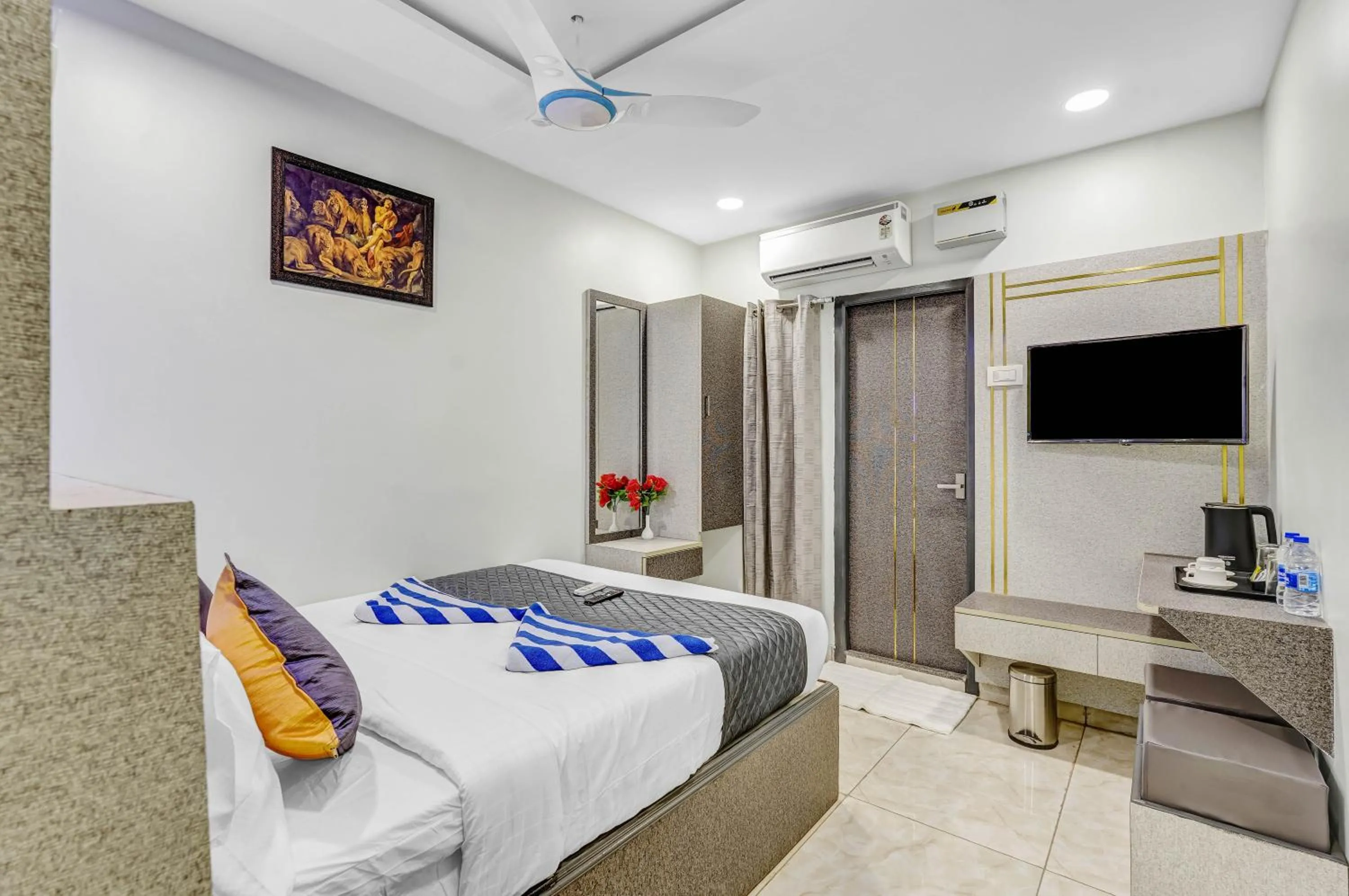 Bedroom, Bed in The K11 Golden Gate
