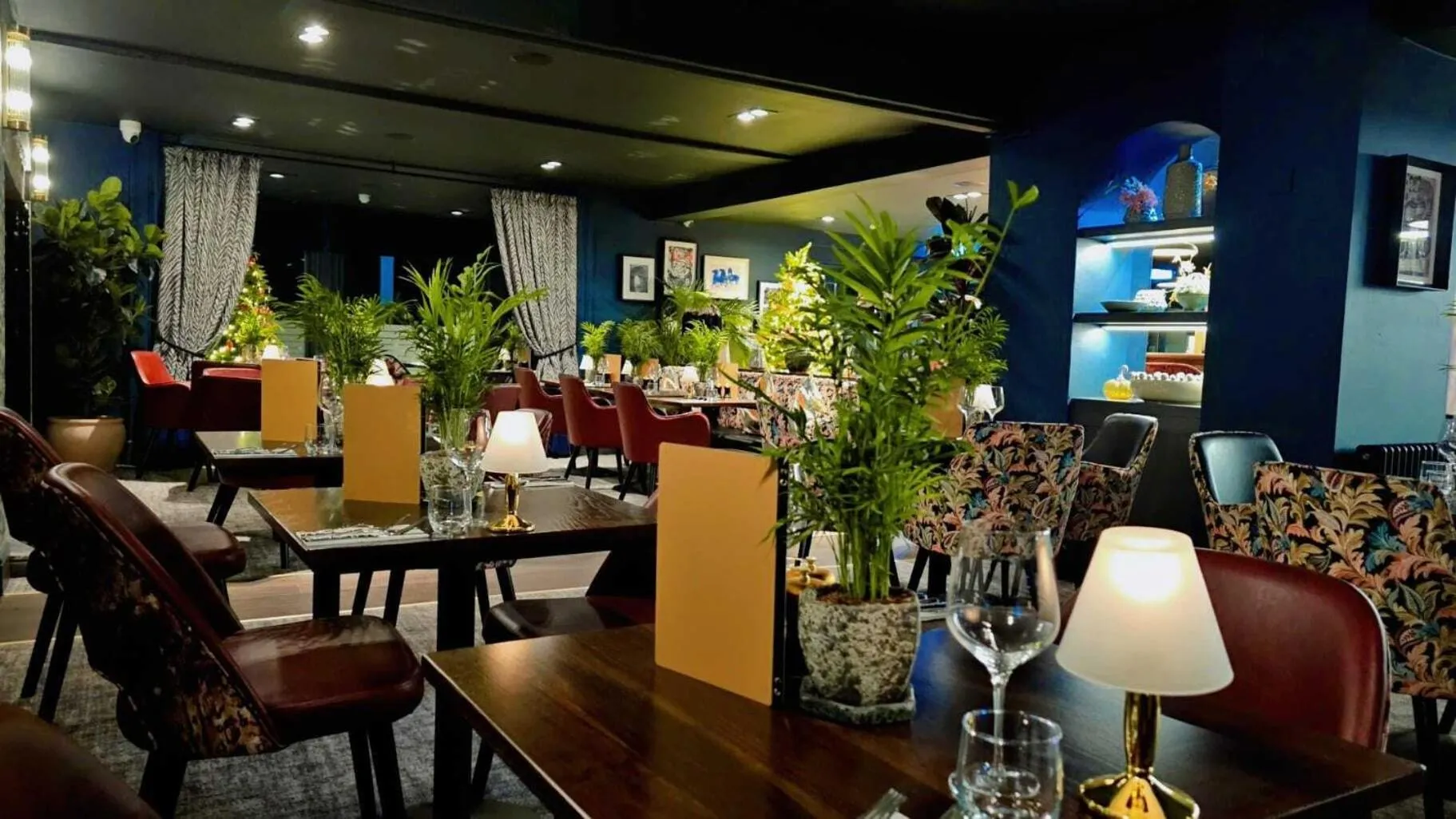 Dining area in The Sutherland