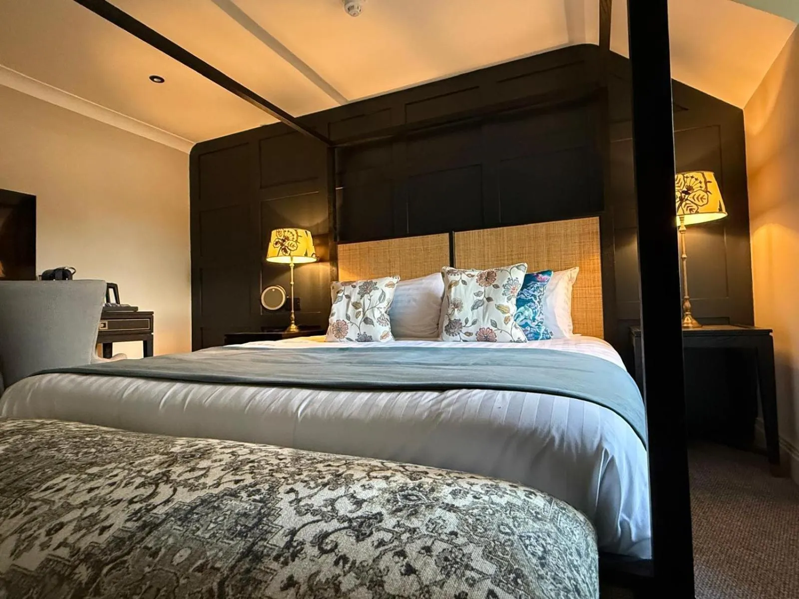 Bedroom, Bed in The Sutherland