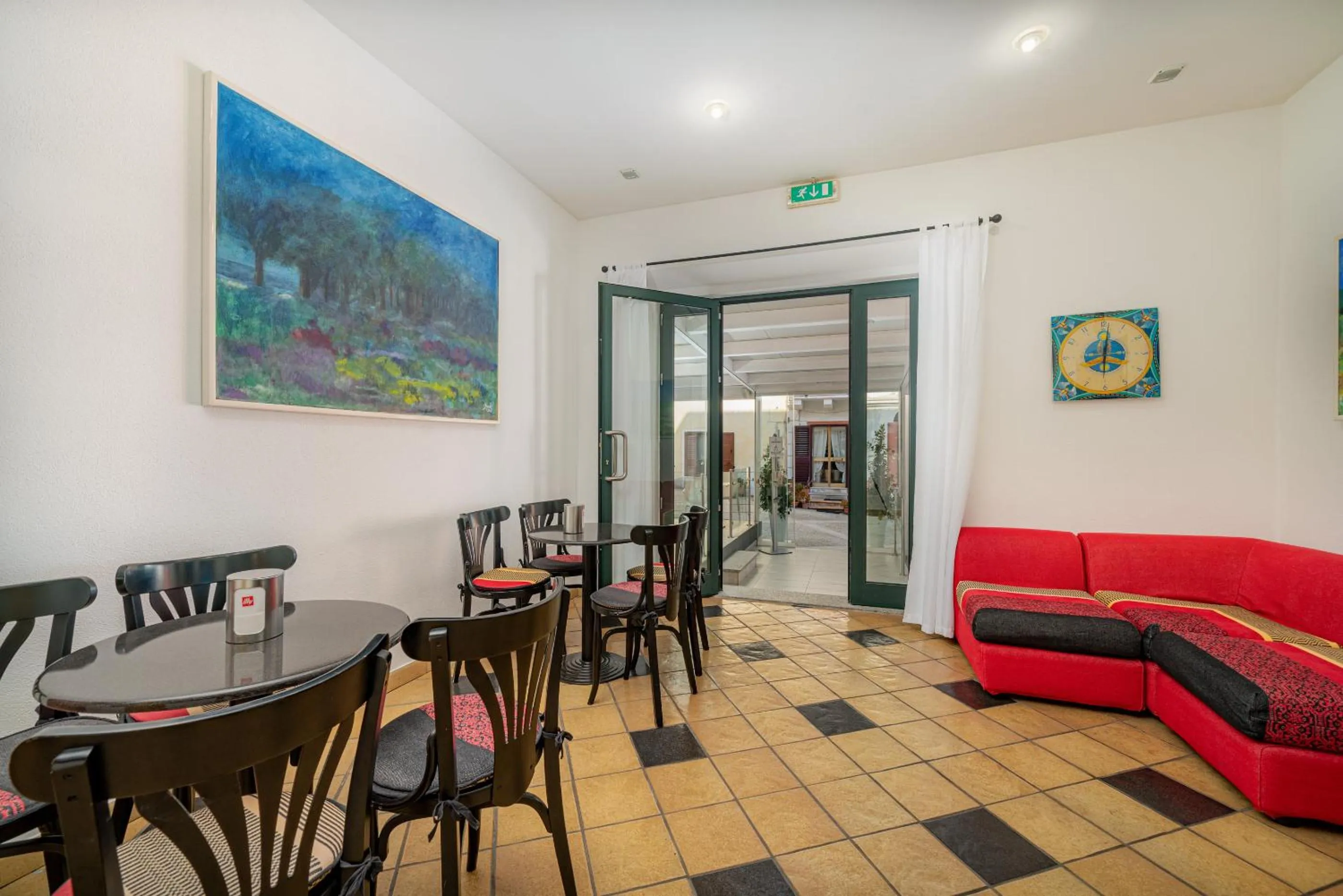 Lounge or bar in Hotel Marinaro