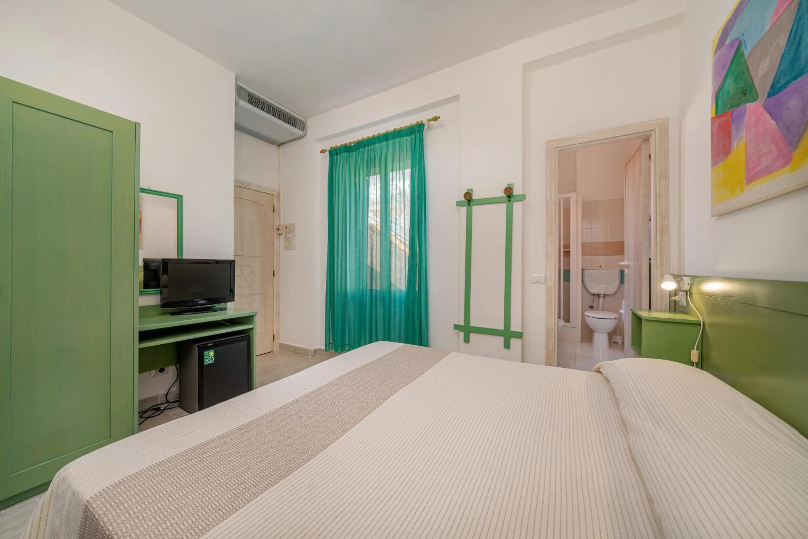 Bedroom, Bed in Hotel Marinaro