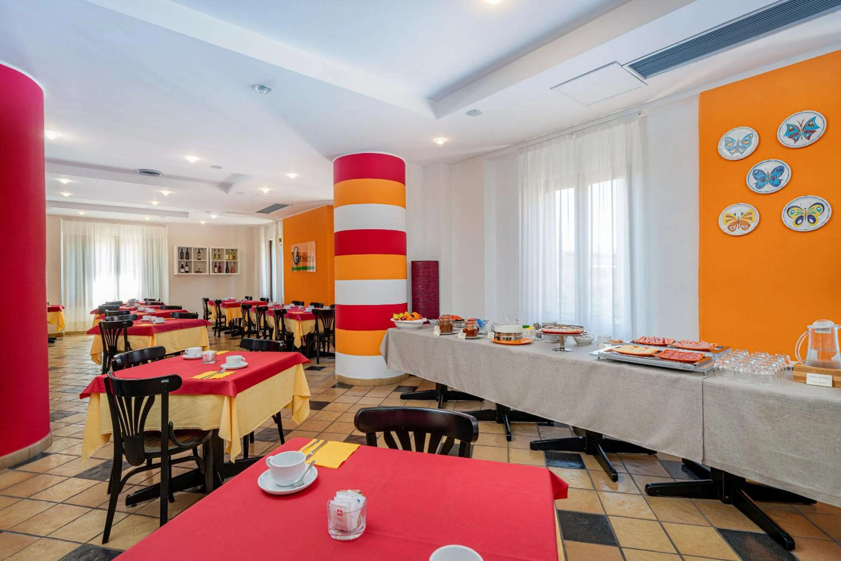 Buffet breakfast in Hotel Marinaro