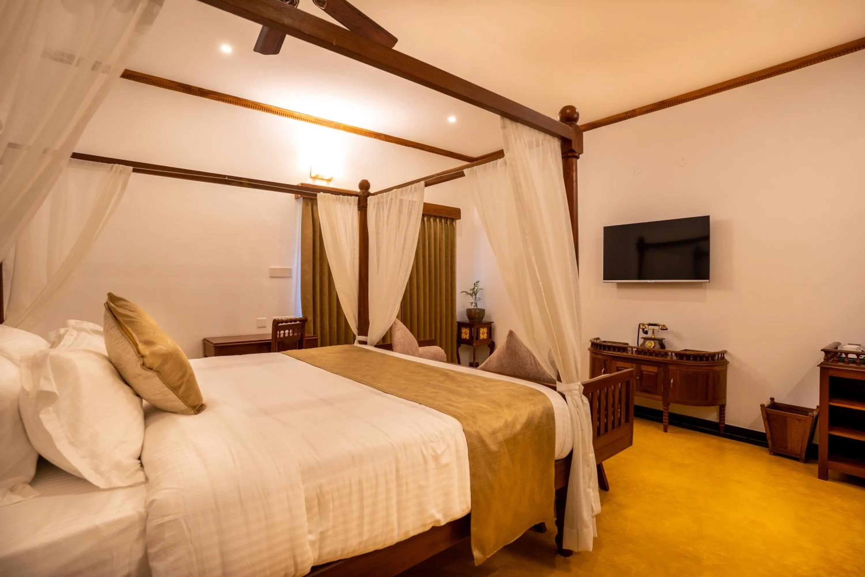 Bed in La Moon Puducherry