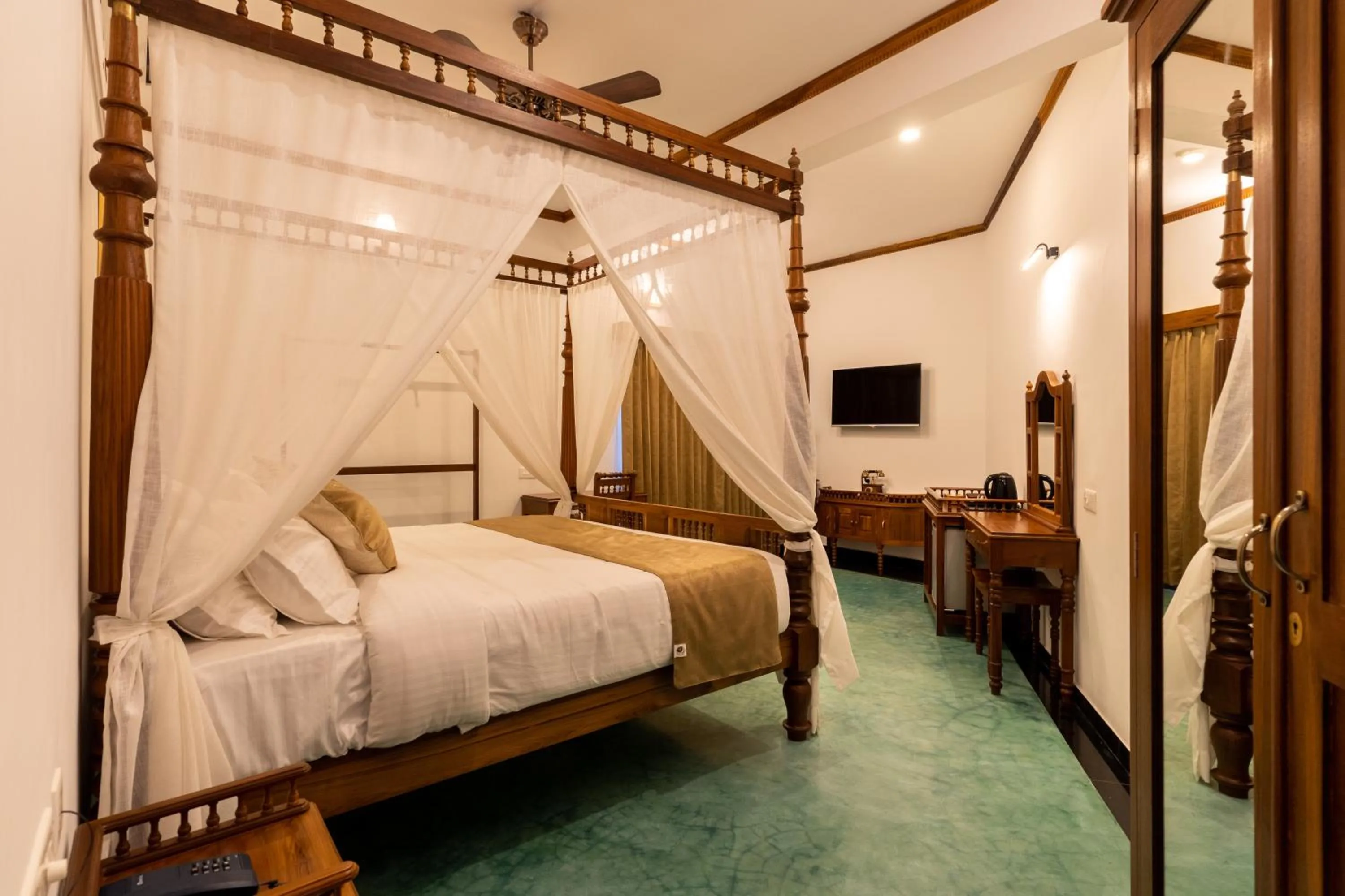 Bed in La Moon Puducherry