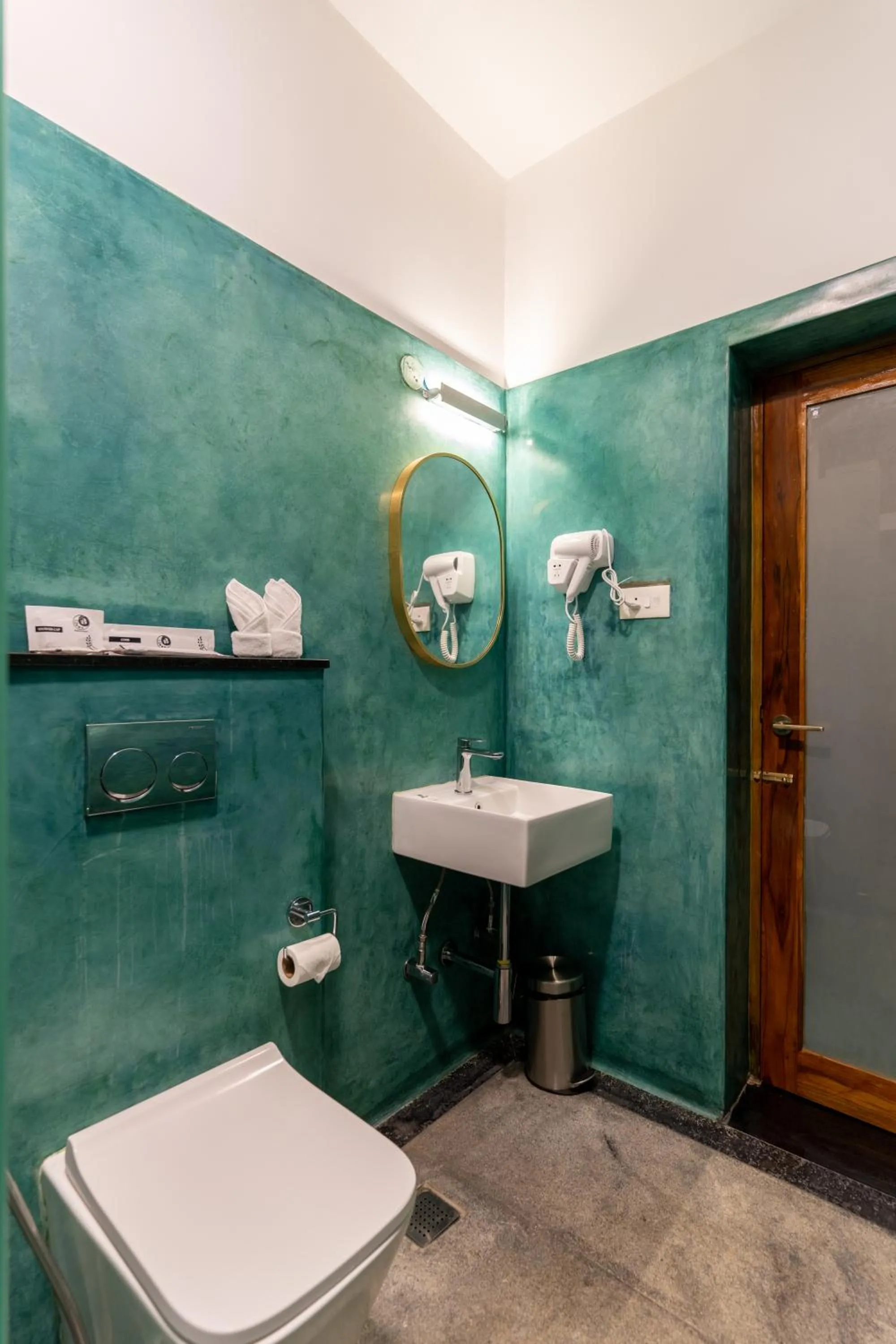 Bathroom in La Moon Puducherry