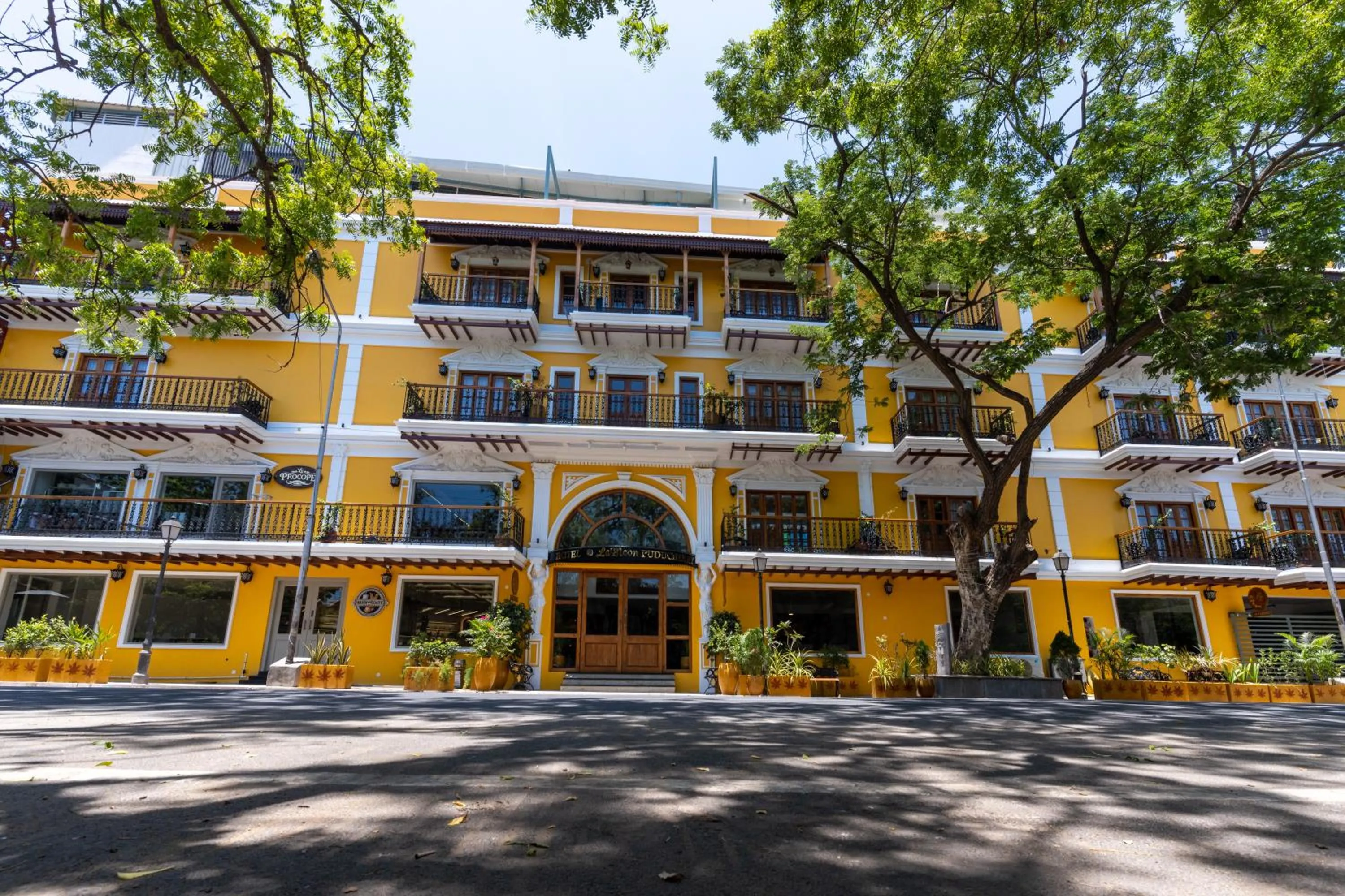 Property building in La Moon Puducherry