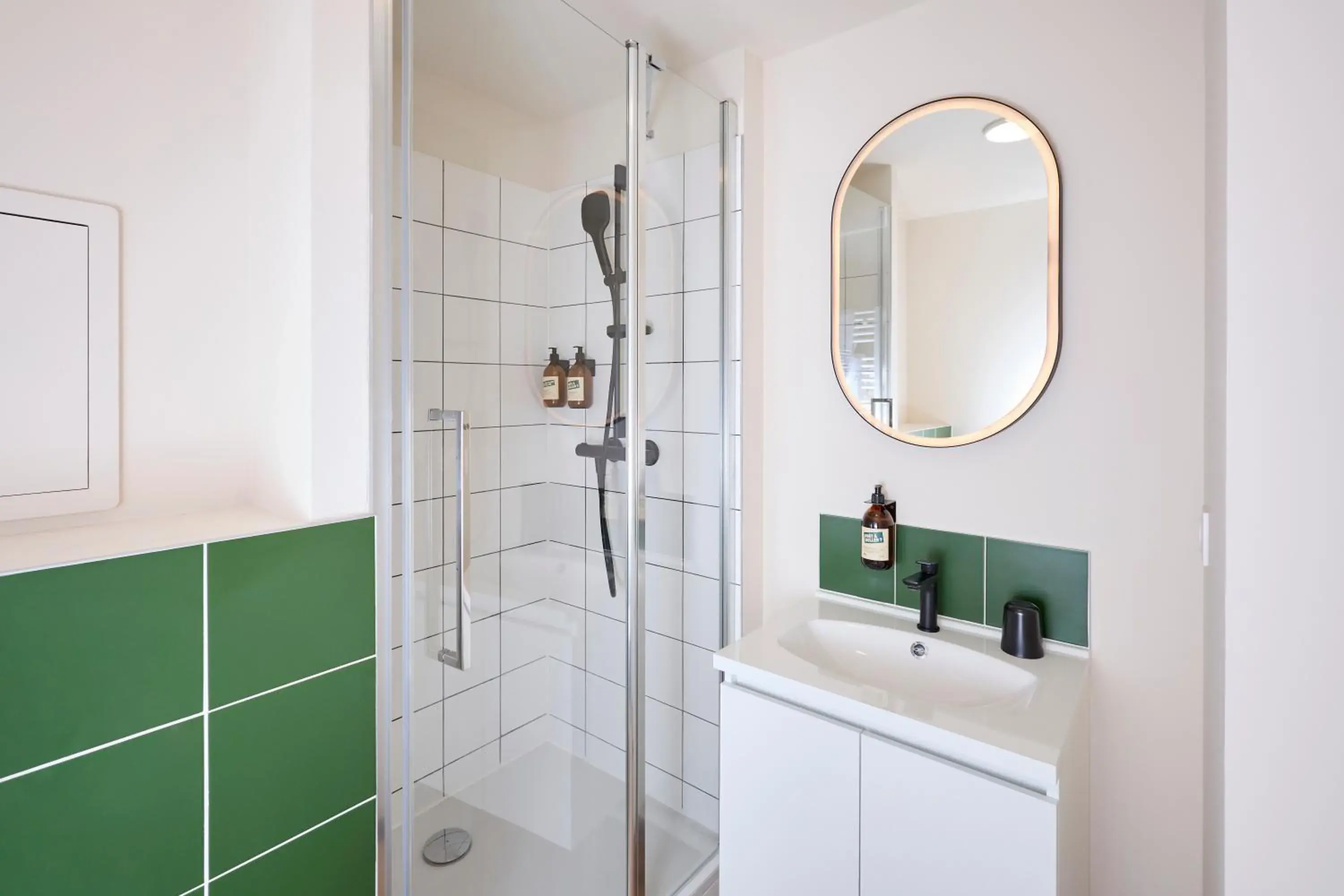 Bathroom in Hife Vélizy Bathroom in Hife Vélizy