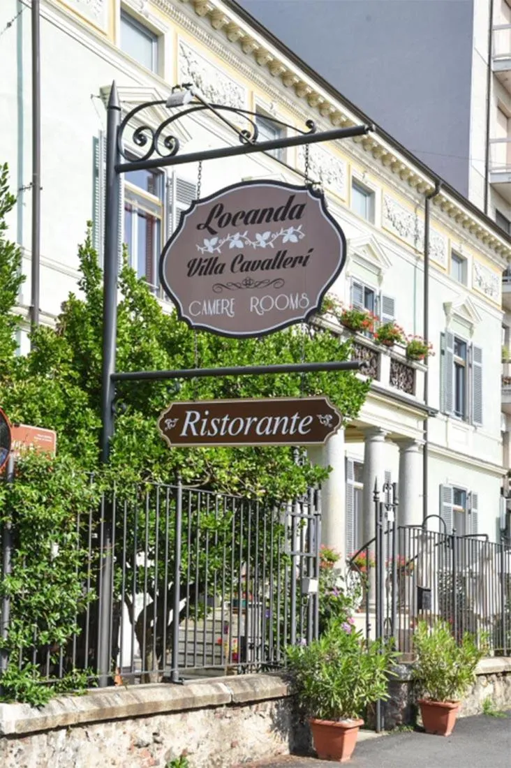 Property logo or sign in Villa Cavalleri