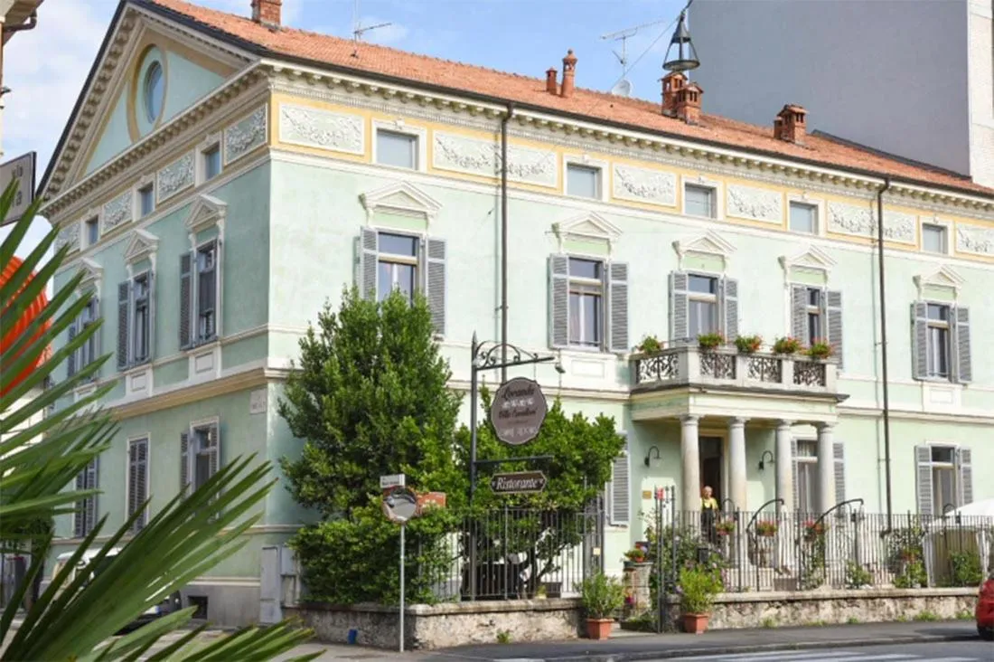 Property building in Villa Cavalleri