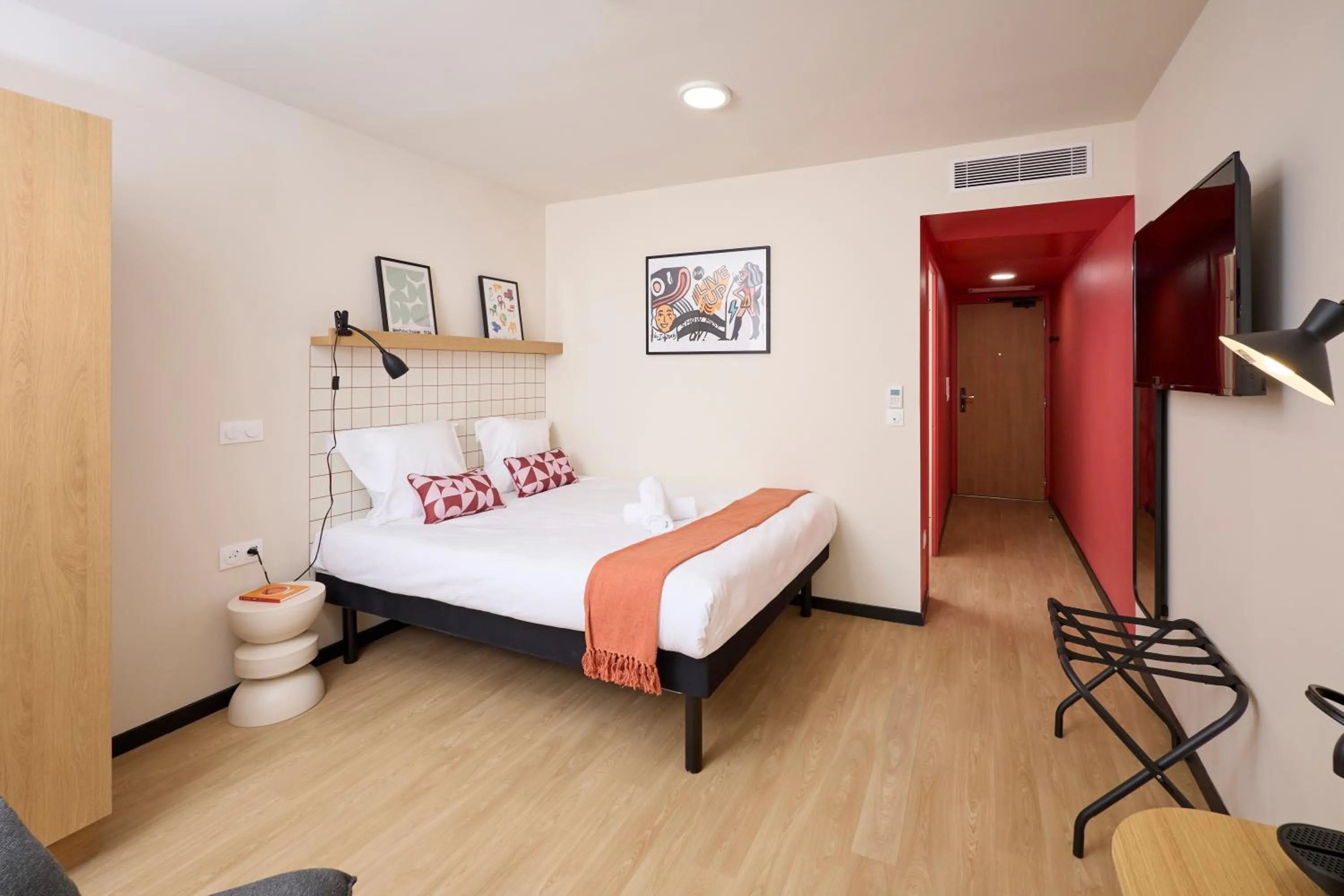 Bedroom, Bed in Hife Bordeaux