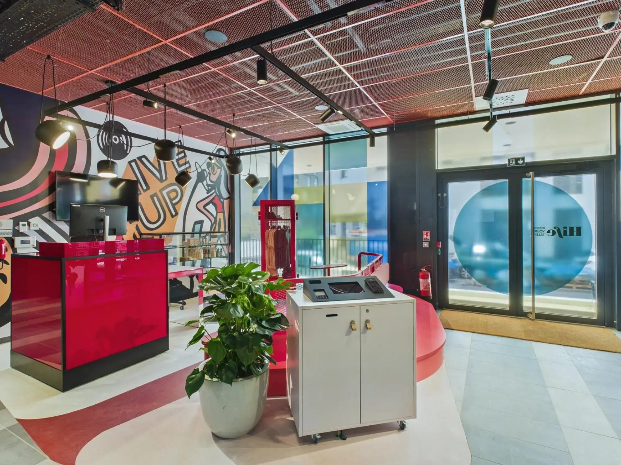 Lobby or reception in Hife Bordeaux Lobby or reception in Hife Bordeaux