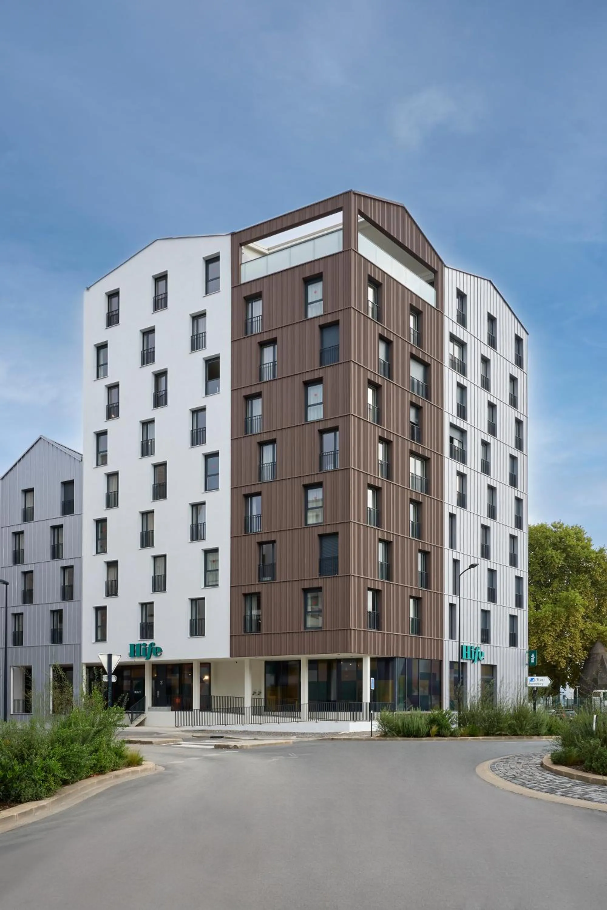 Property building in Hife Bordeaux