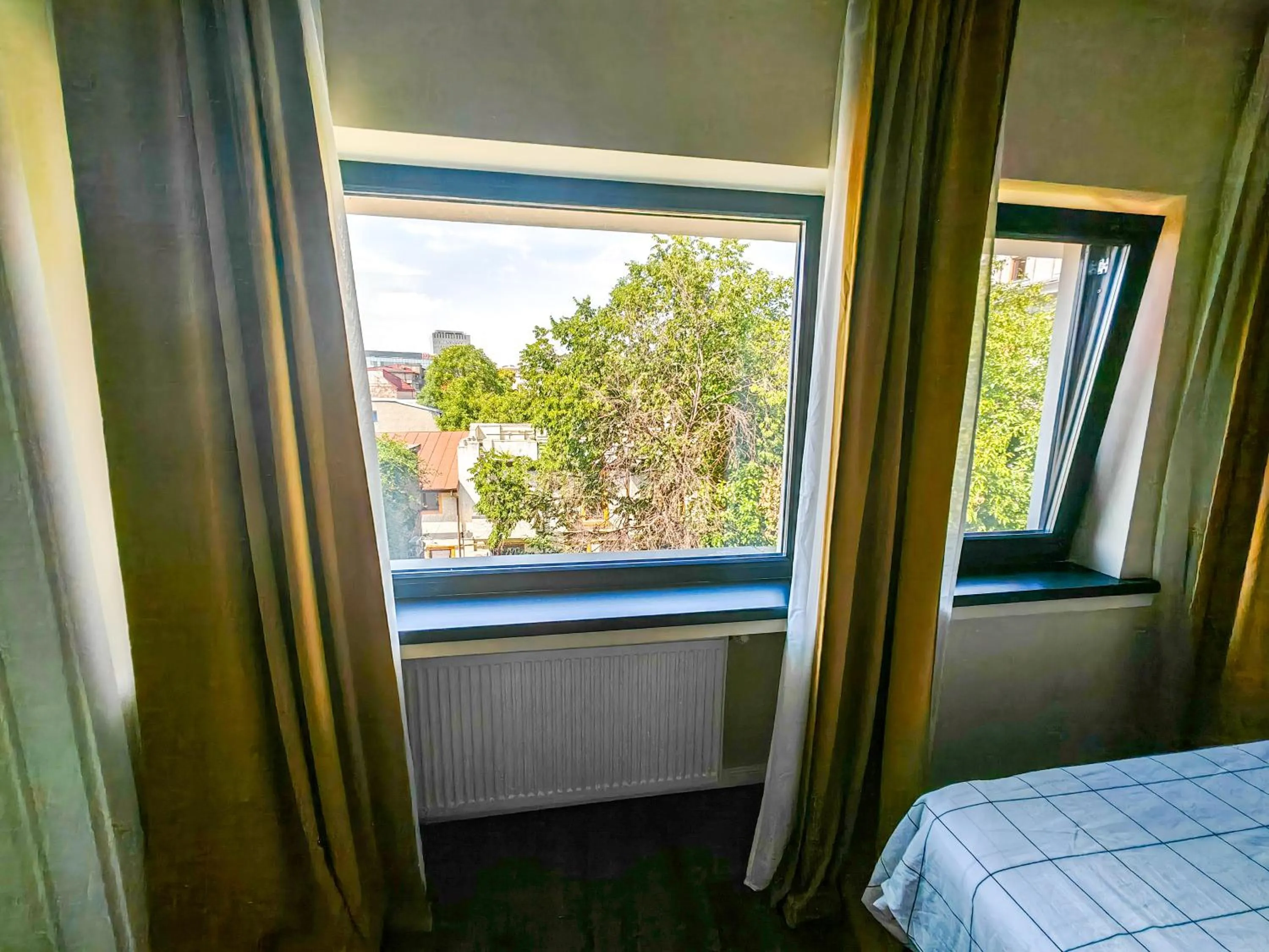 Bed in Little Bucharest downtown apartments Romana