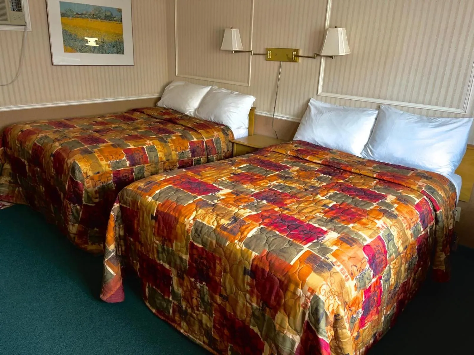 Bed in Adams Motel