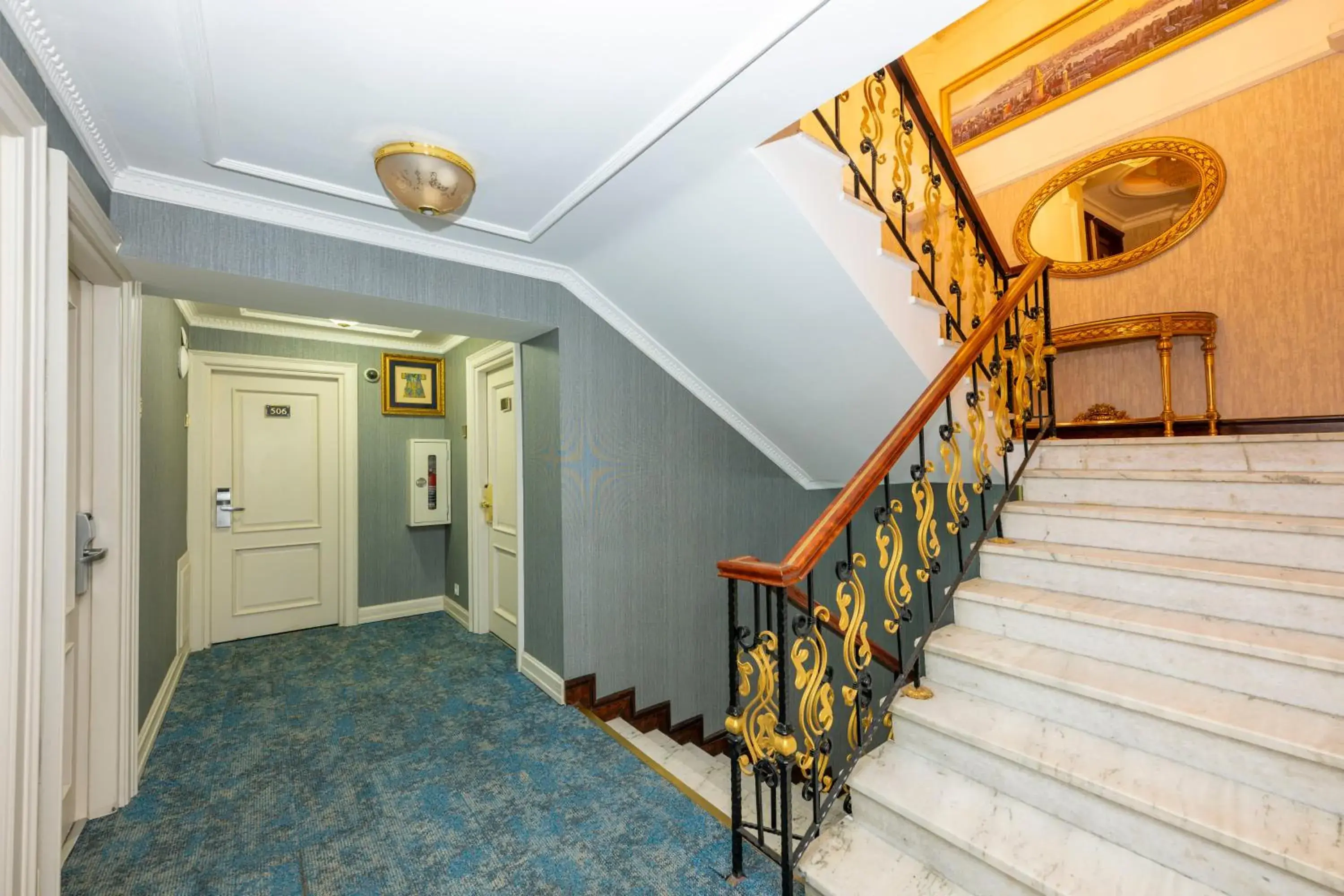 Property building in Arden City Hotel-Special Category Property building in Arden City Hotel-Special Category