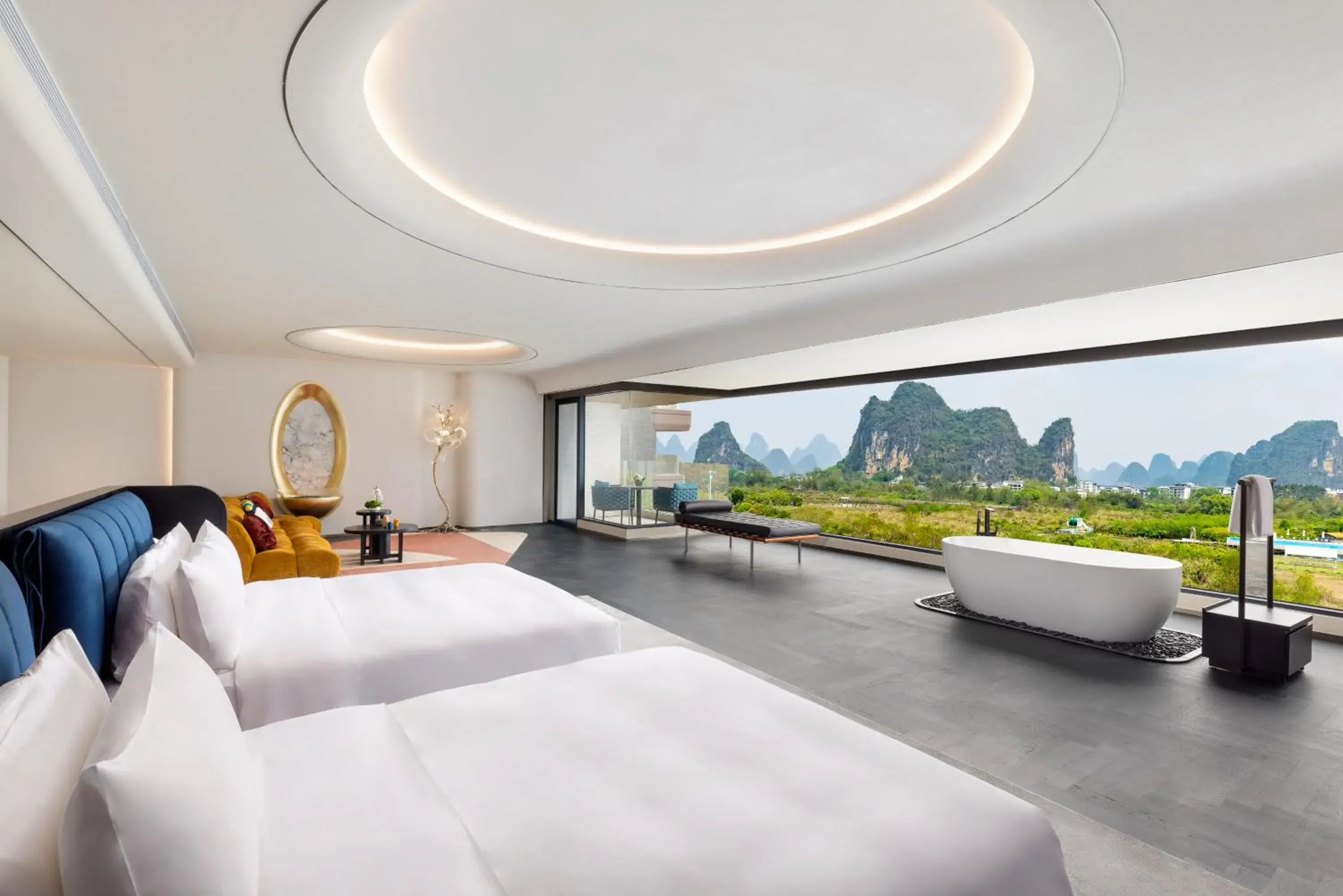 Photo of the whole room, Bed in voco Guilin Yangshuo Photo of the whole room, Bed in voco Guilin Yangshuo