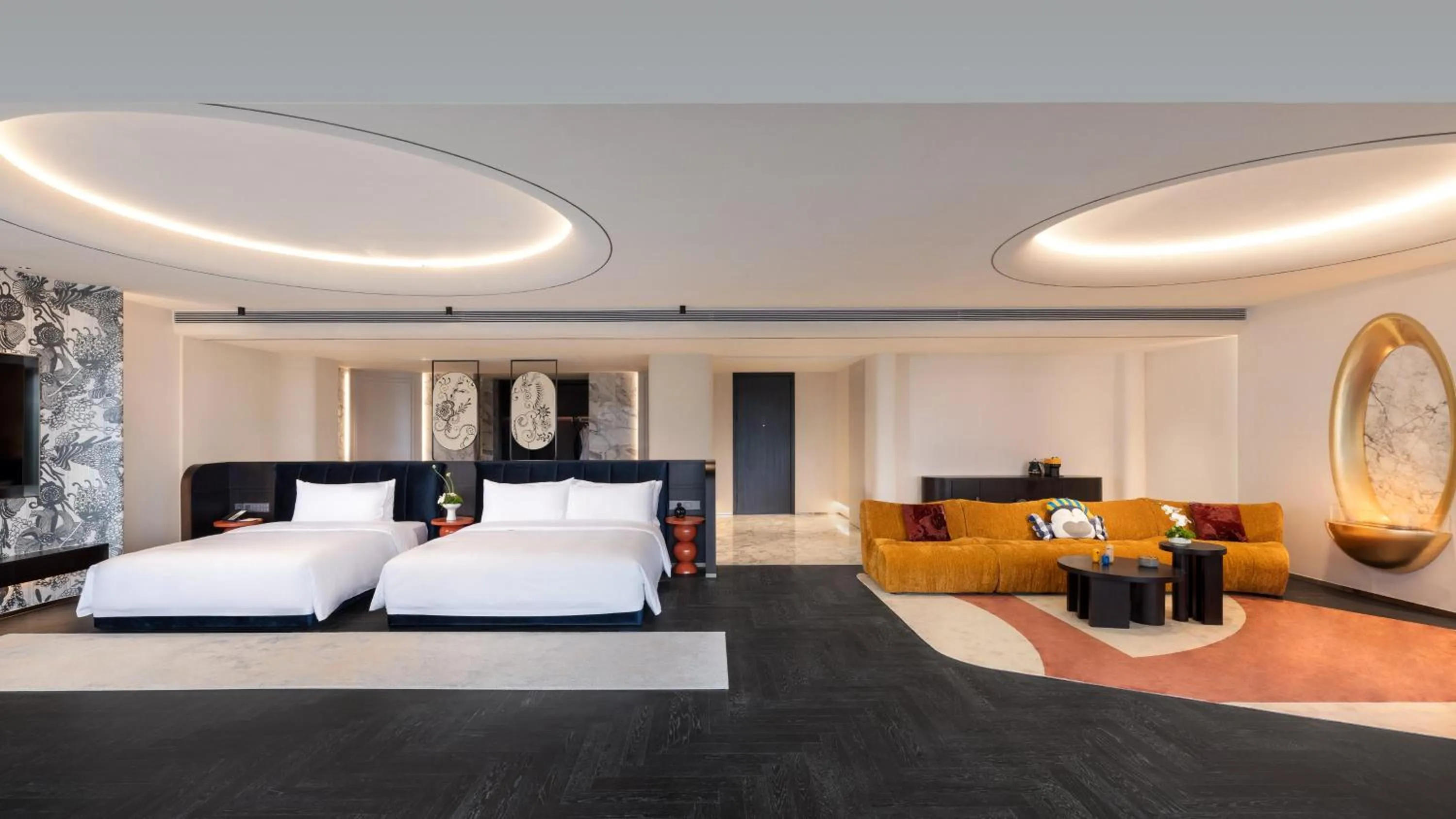 Photo of the whole room, Bed in voco Guilin Yangshuo