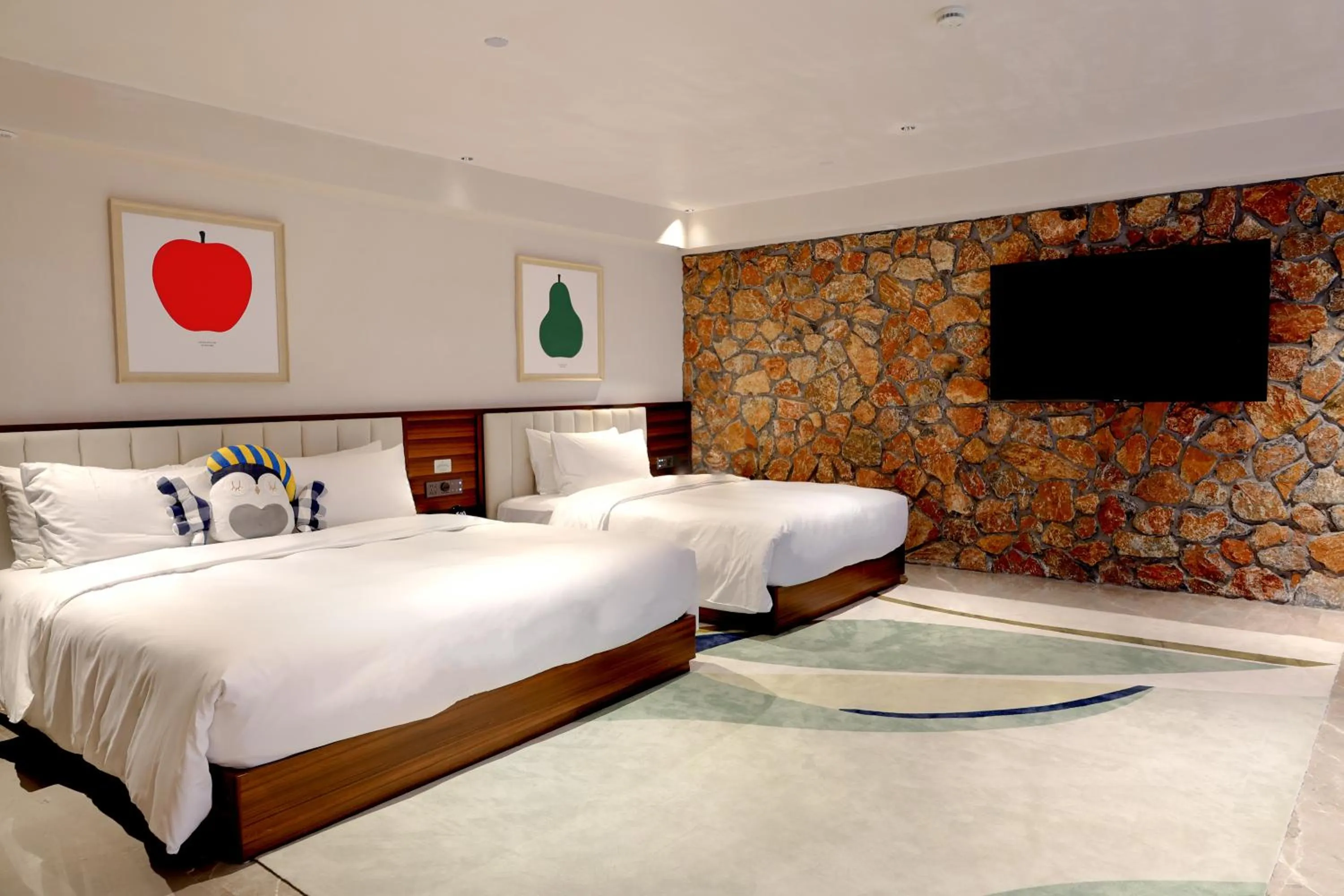 Bedroom, Bed in voco Guilin Yangshuo