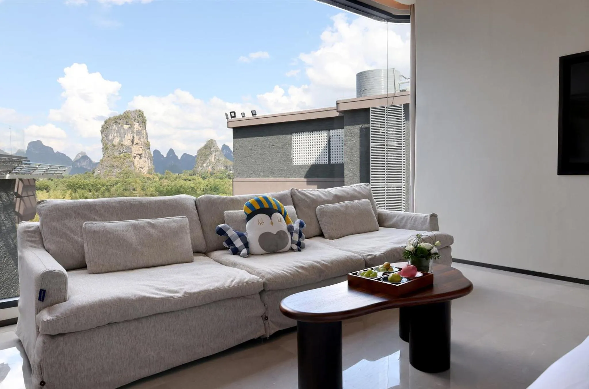 Photo of the whole room in voco Guilin Yangshuo