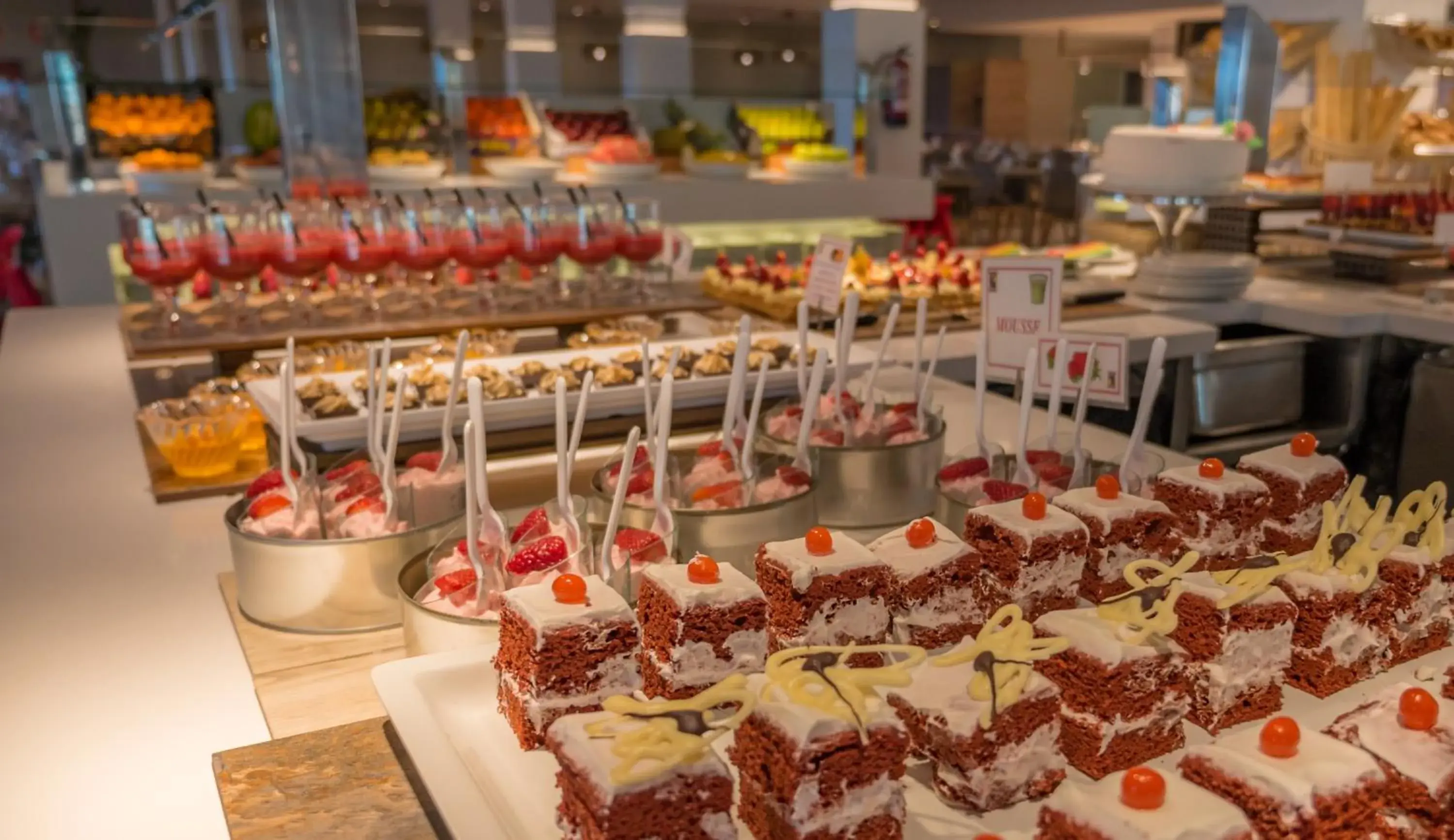 Restaurant/places to eat in Golden Taurus Aquapark Resort Restaurant/places to eat in Golden Taurus Aquapark Resort