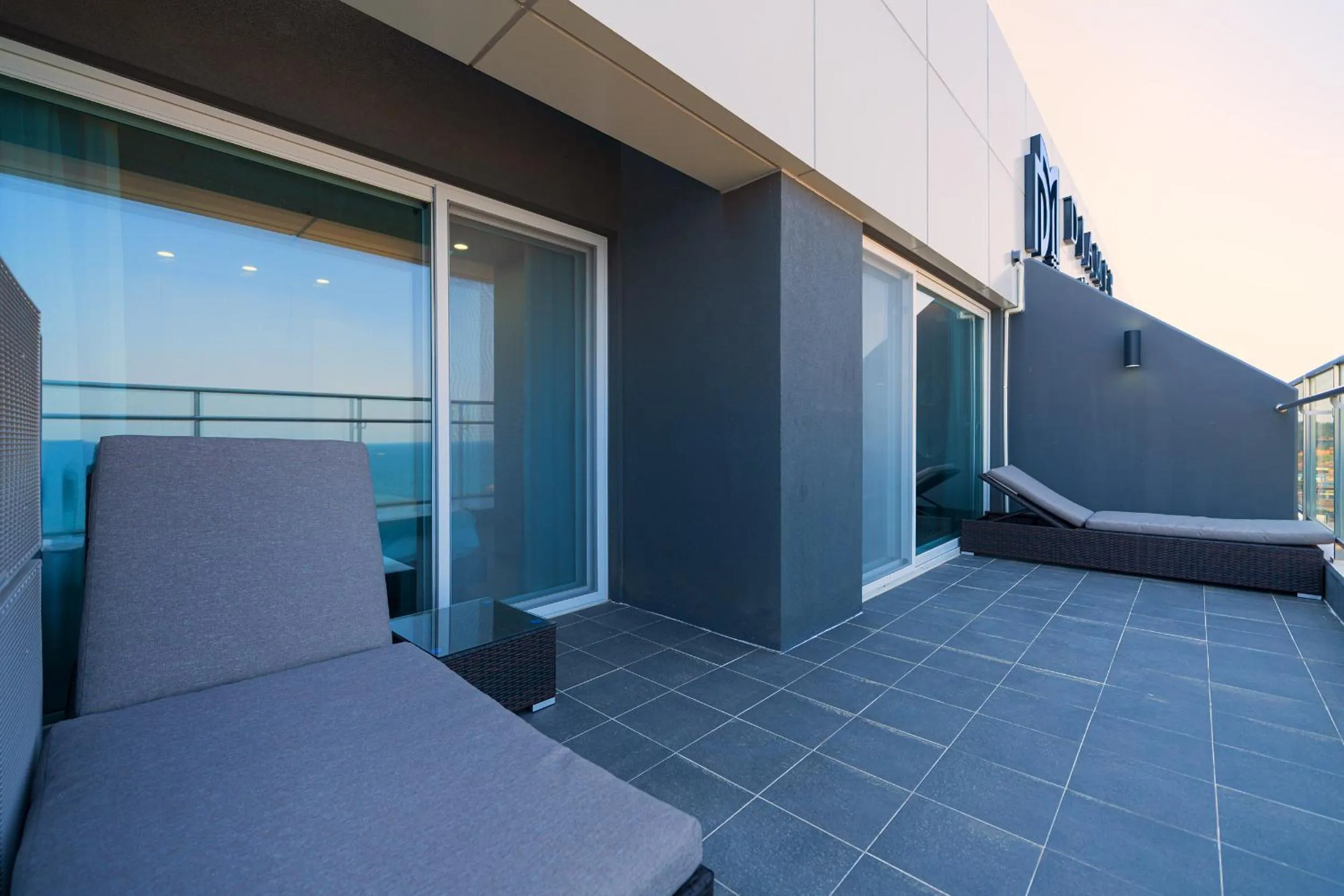 Balcony/Terrace in DIAMER Hotel Sokcho by AankStay