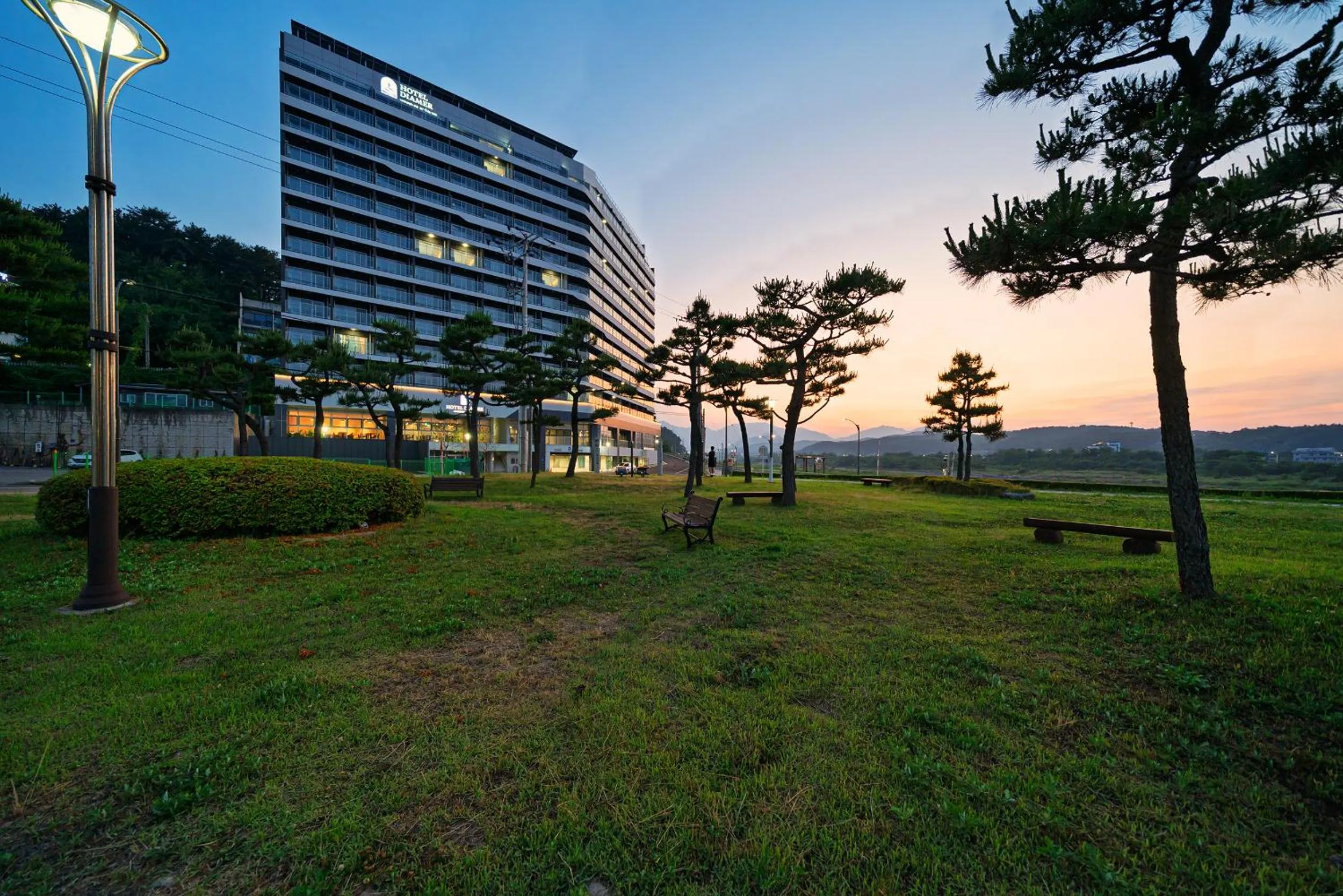 Property building in DIAMER Hotel Sokcho by AankStay