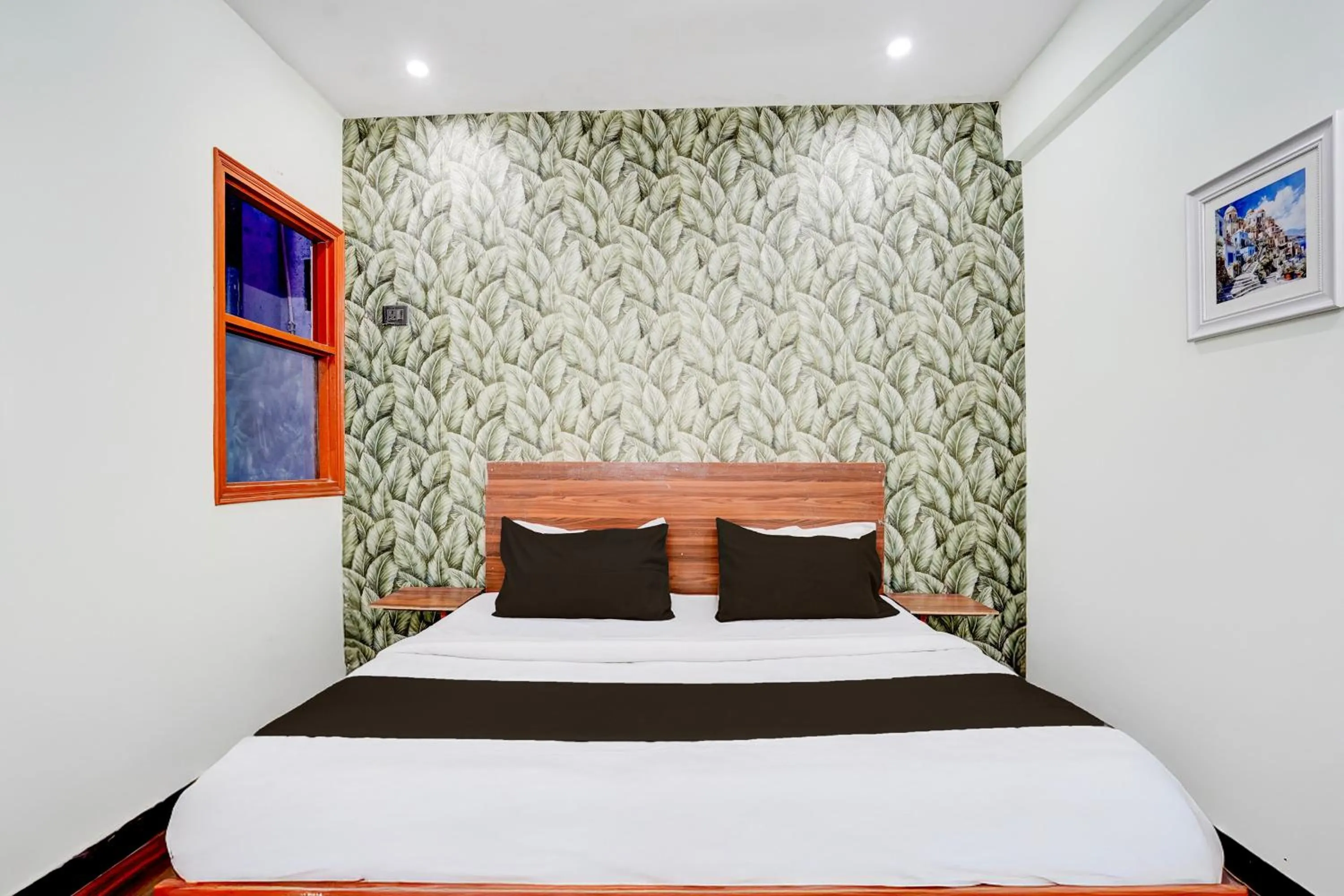 Bedroom in Super Hotel O Highway Residency