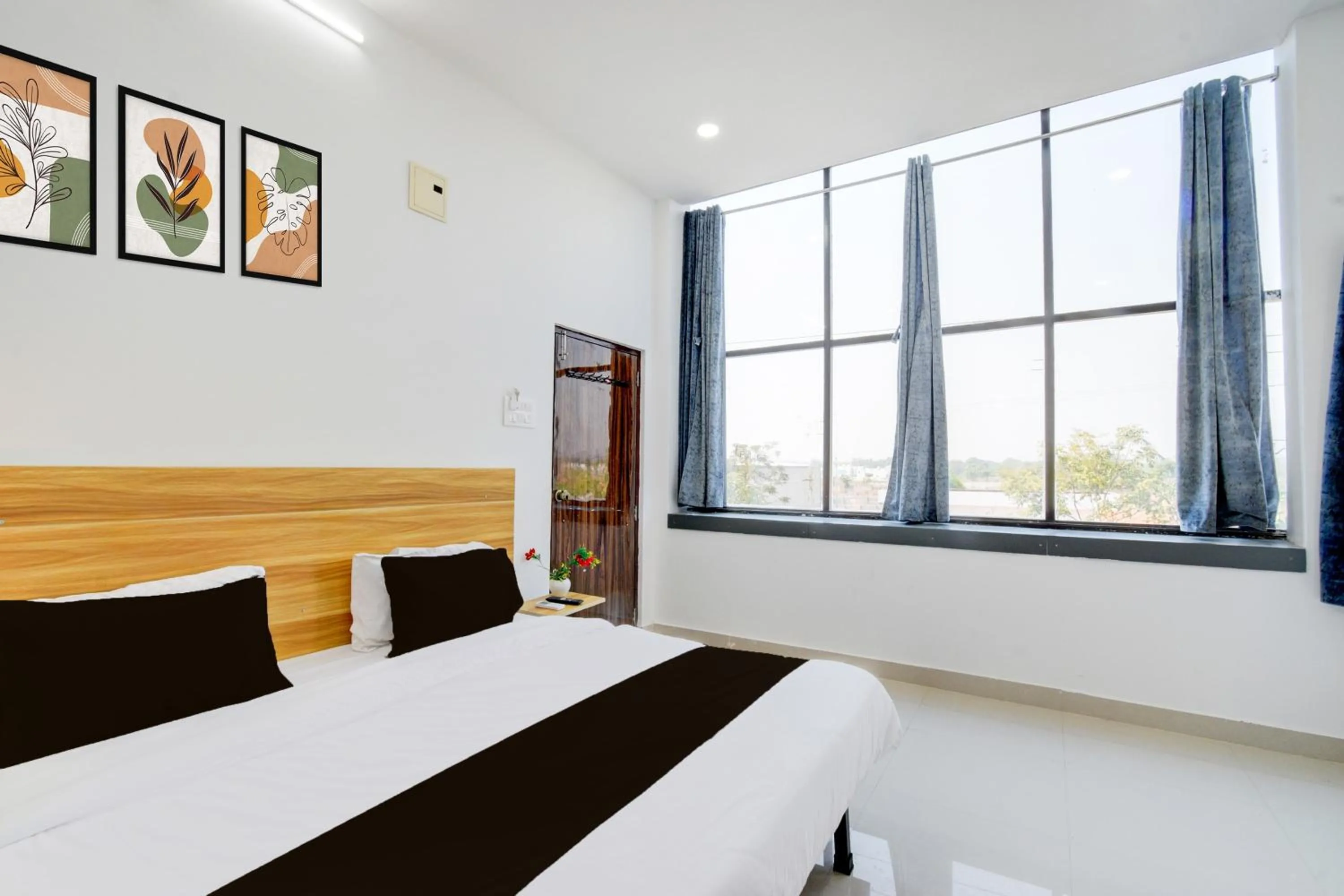 Bedroom, Bed in Hotel O Nayati Grand