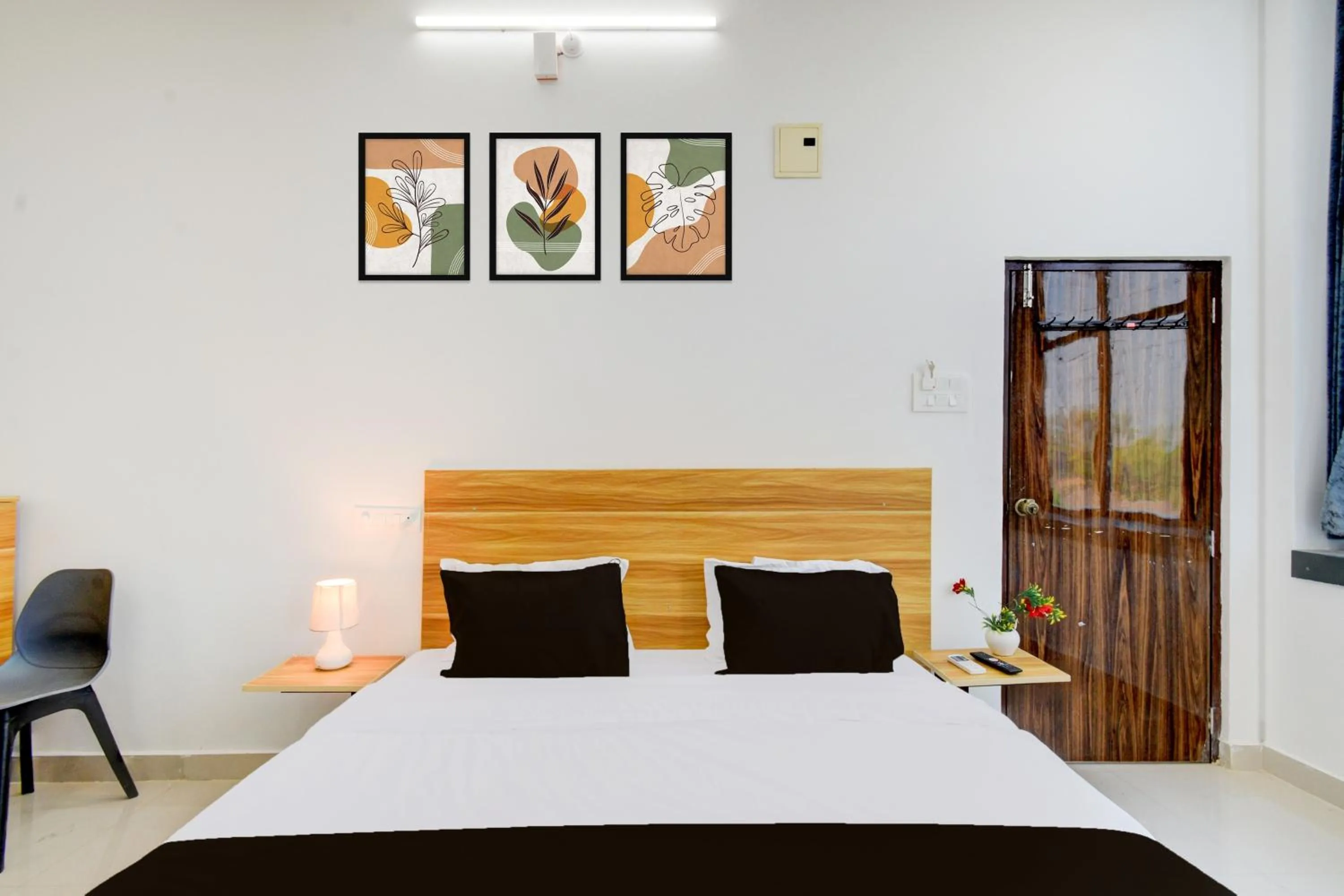 Bedroom, Bed in Hotel O Nayati Grand
