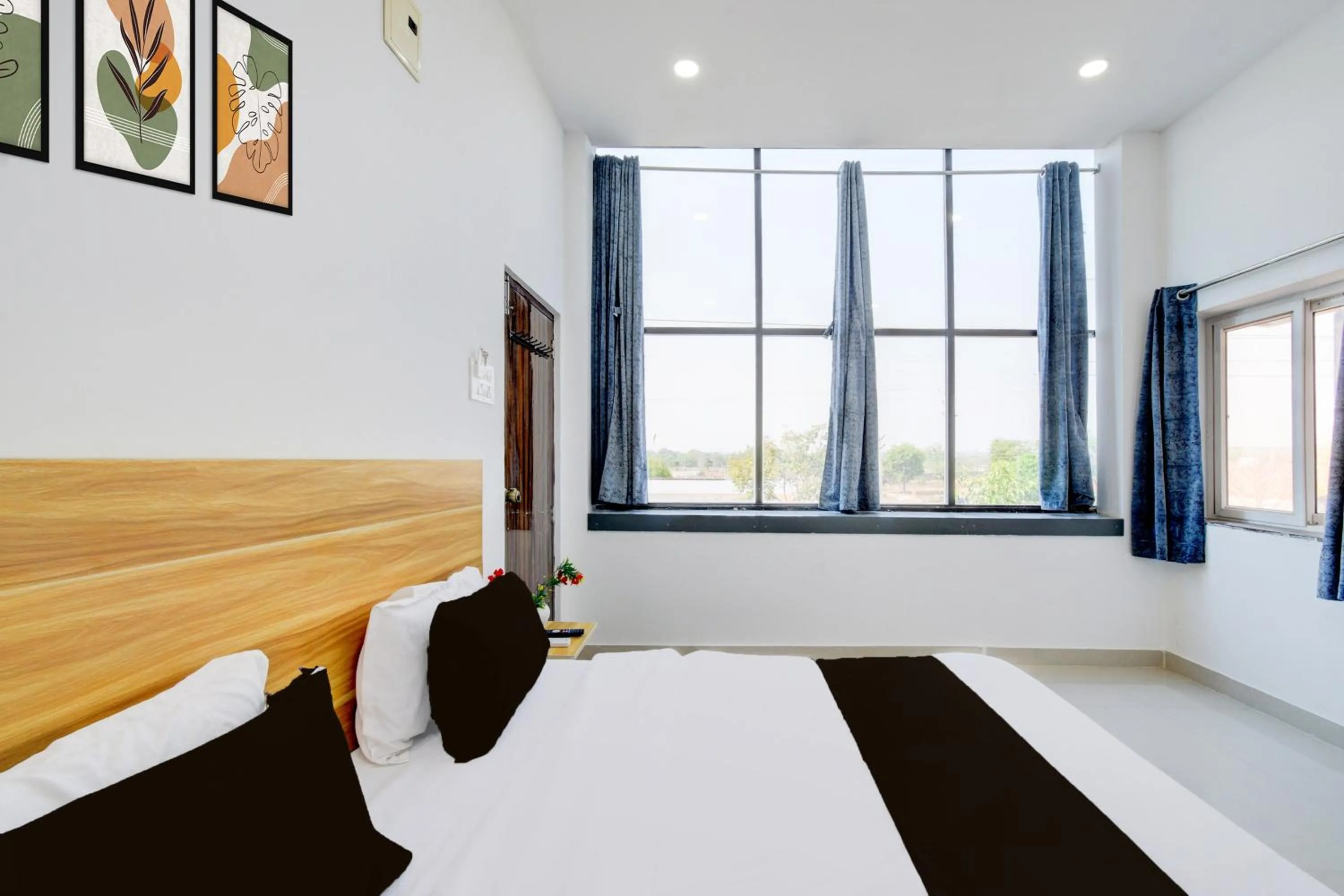 Bedroom, Bed in Hotel O Nayati Grand