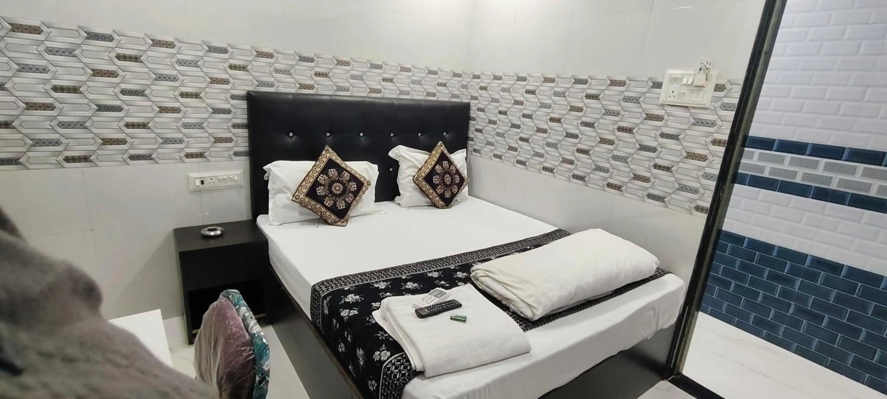 Bedroom, Bed in Hotel O Sai Residency