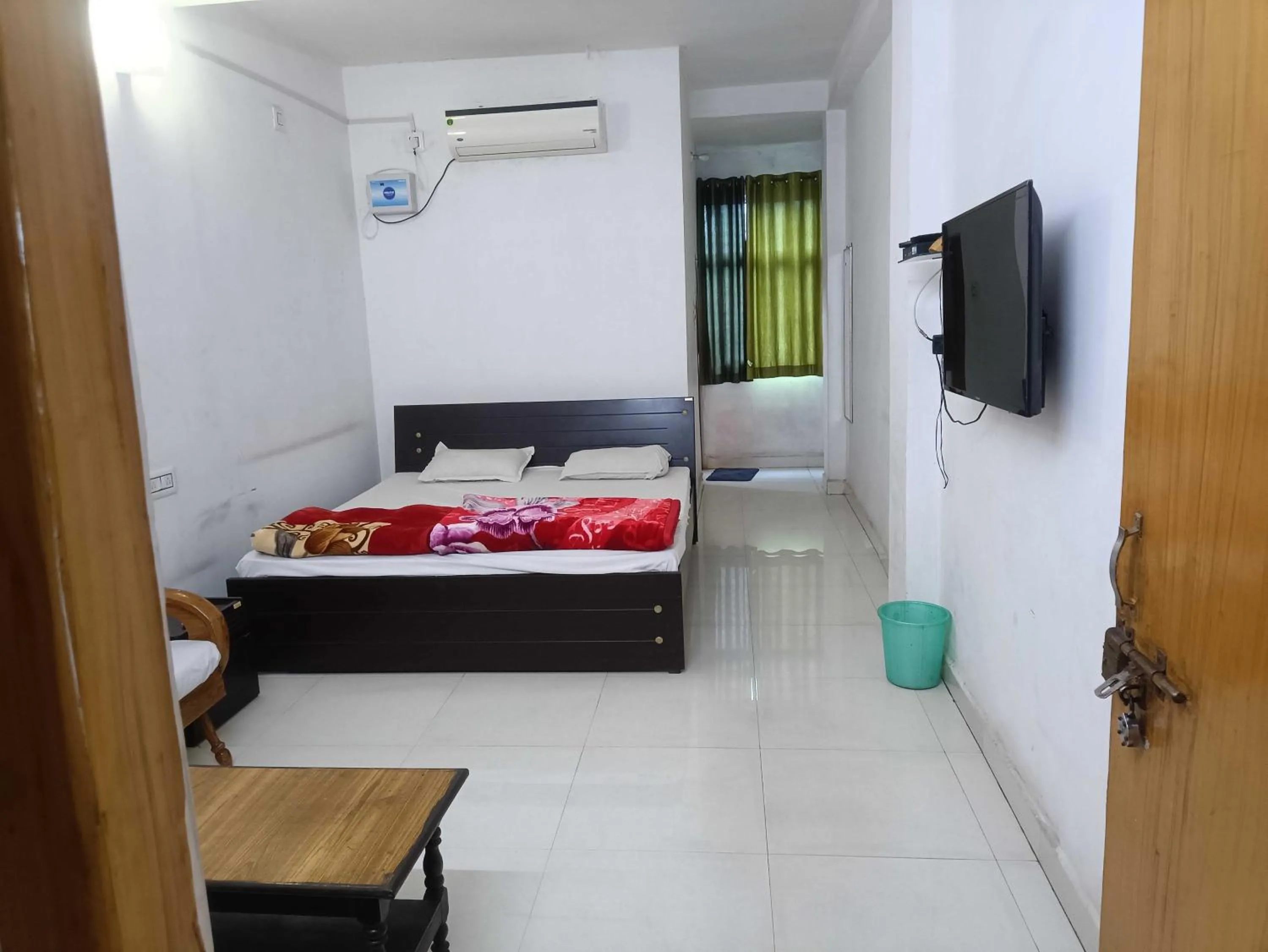 Bedroom, Bed in Hotel O Couples Hotel