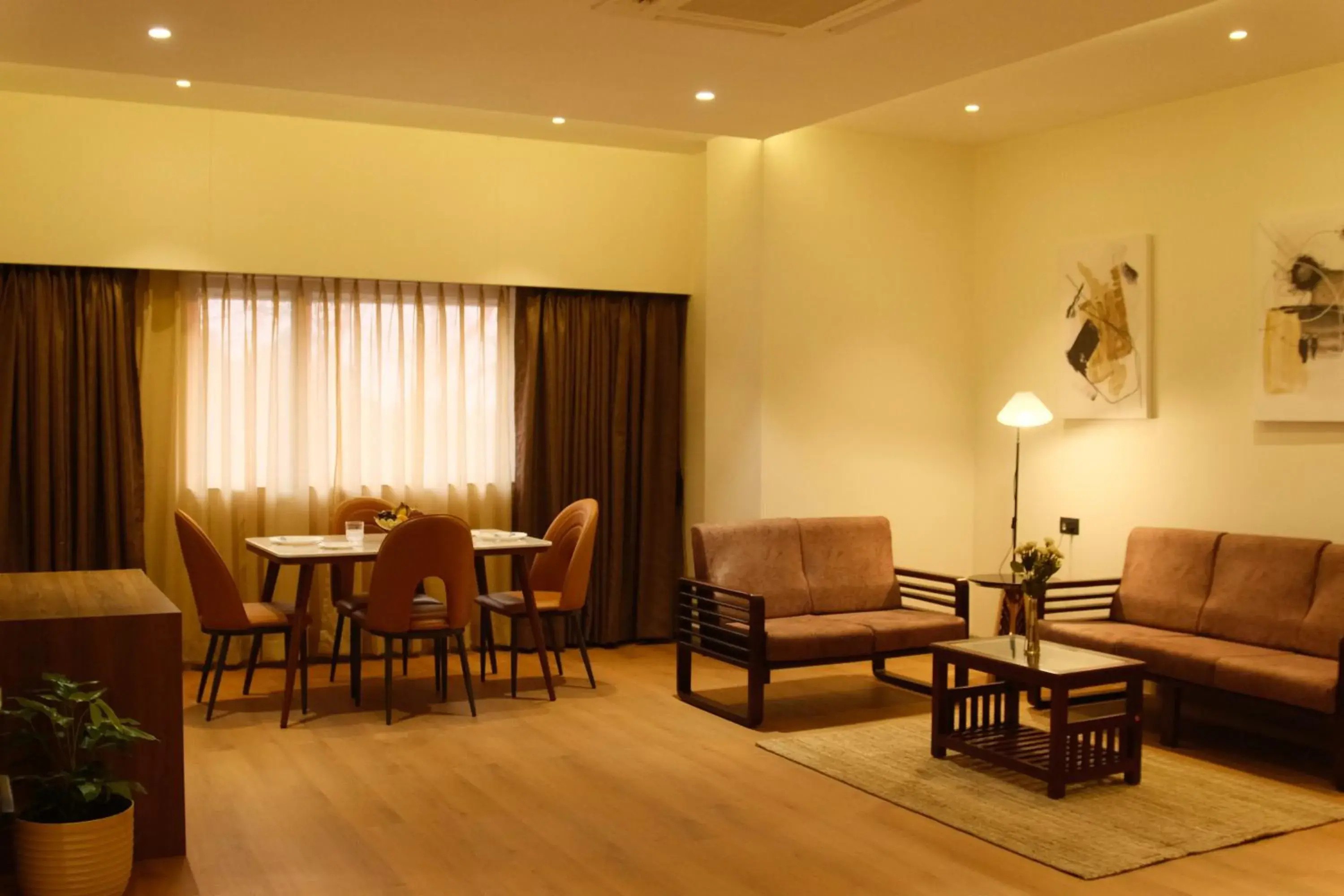 Sunstone Suites Sunstone Suites