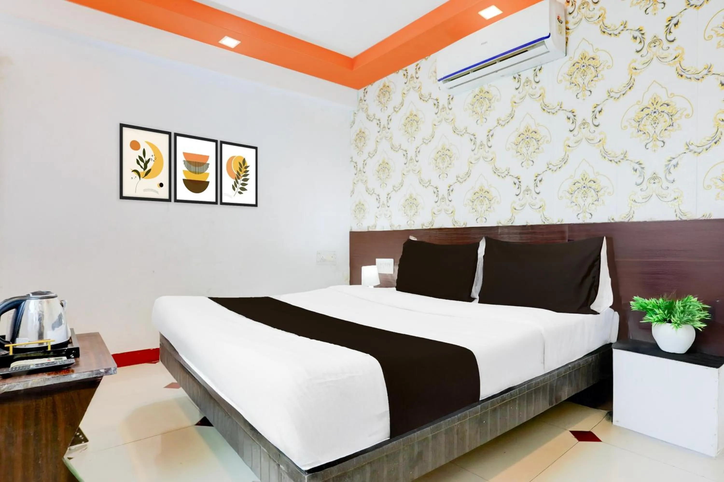 Bedroom in Hotel O Dwarka Formerly Hotel Shree